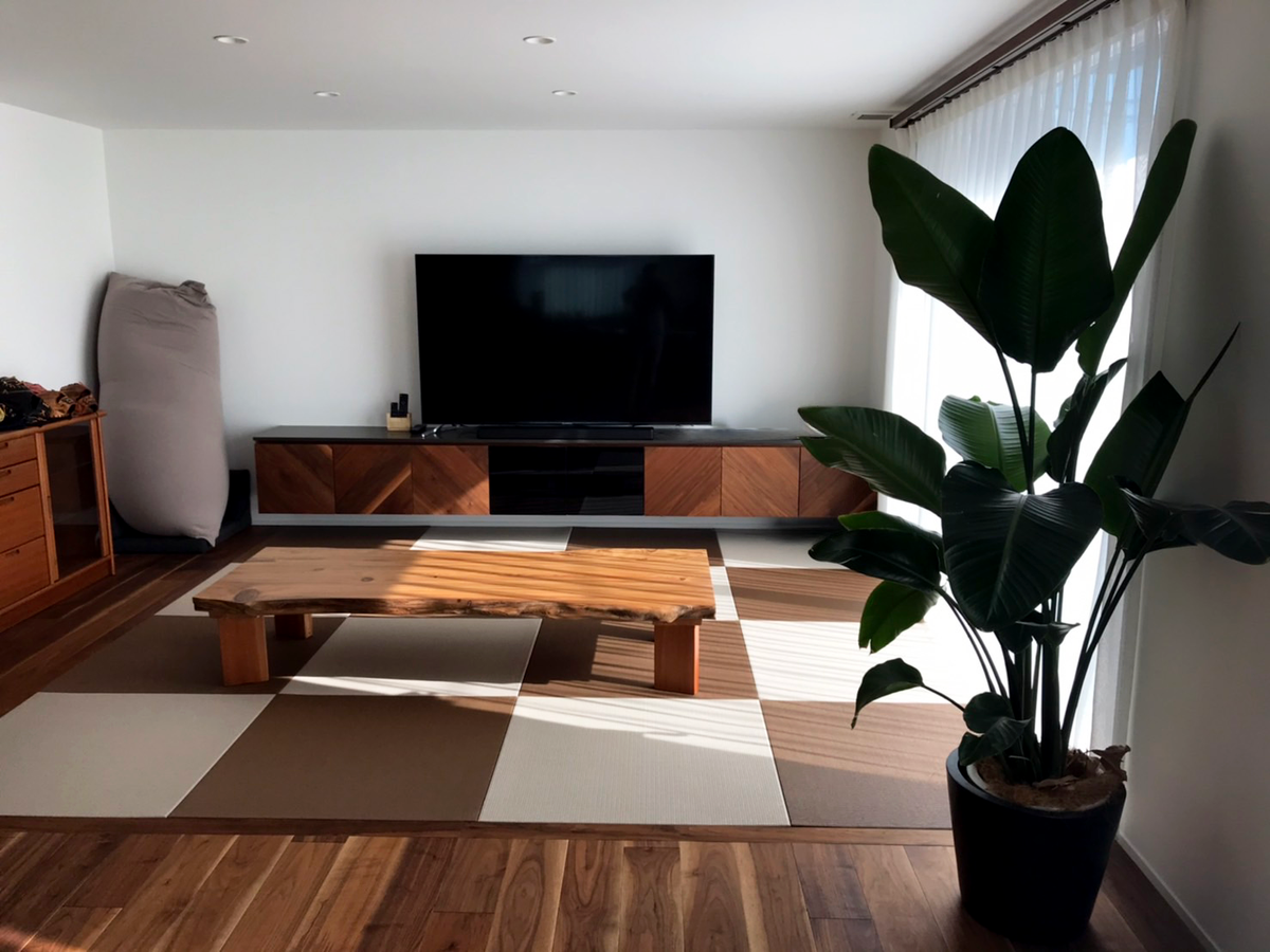 ☆angelgreen888☆　花台【脚付き／銘木　屋久杉】 愛知県名古屋市 A様邸 - 屋久杉（やくすぎ） – 鬼童銘木