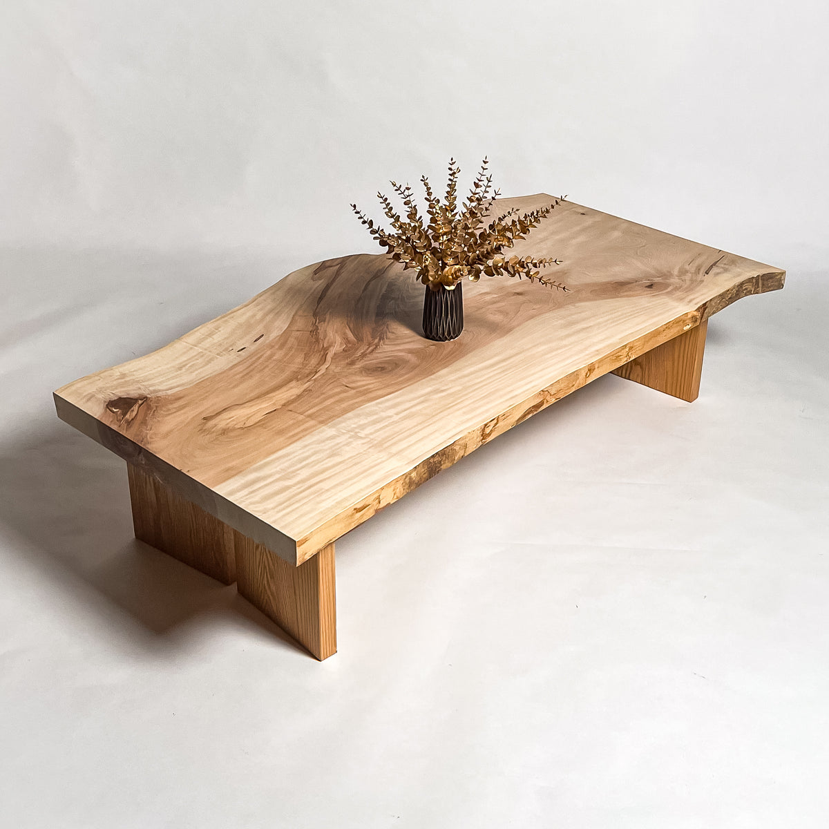 栃(トチ)一枚板　サイドテーブル　ハンドメイド Premium】栃（トチ）_2350×890-970-880×55_青山店_テーブル天板