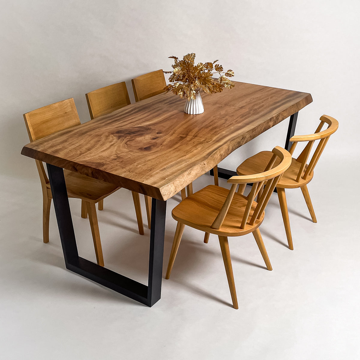 KIDOMEIMOKU 楠一枚板ダイニングテーブル｜180cm(4～6人掛け) – 【公式