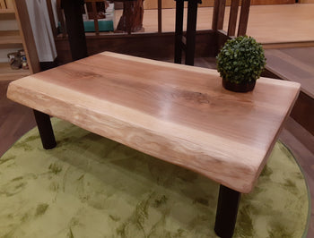 【神奈川】シンプルで使いやすい吉野杉センターテーブル
