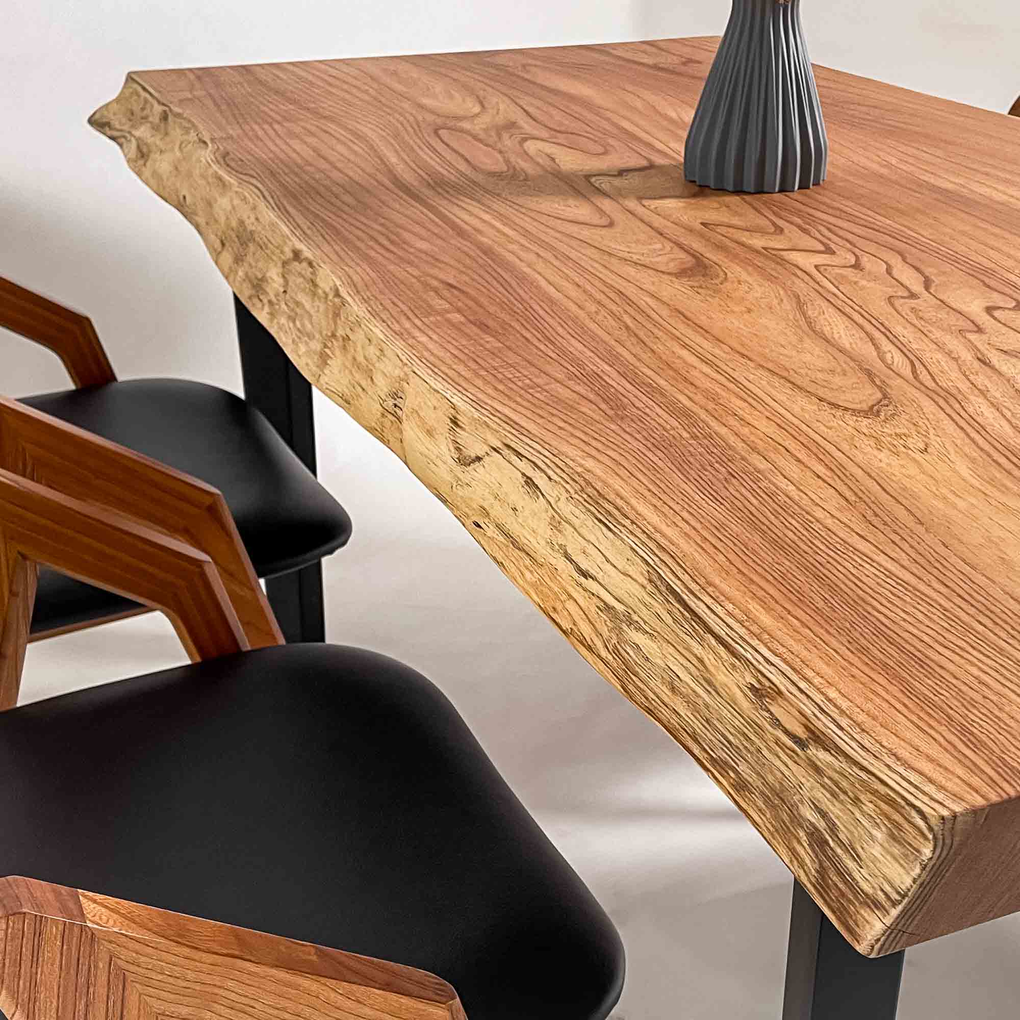 No.2385　センダン/一枚板ダイニングテーブル