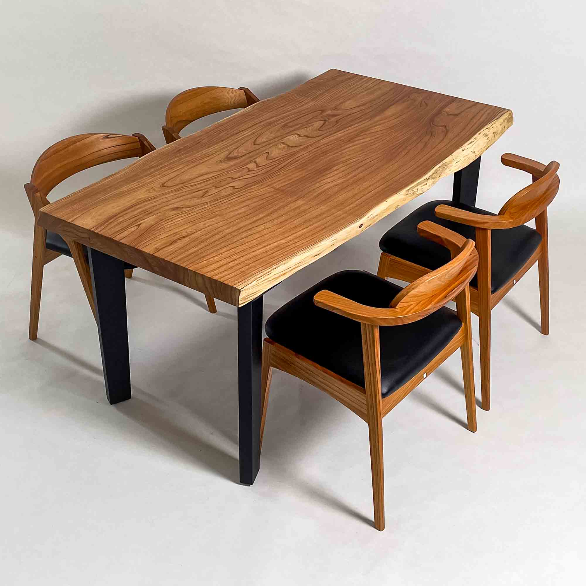 No.2385　センダン/一枚板ダイニングテーブル