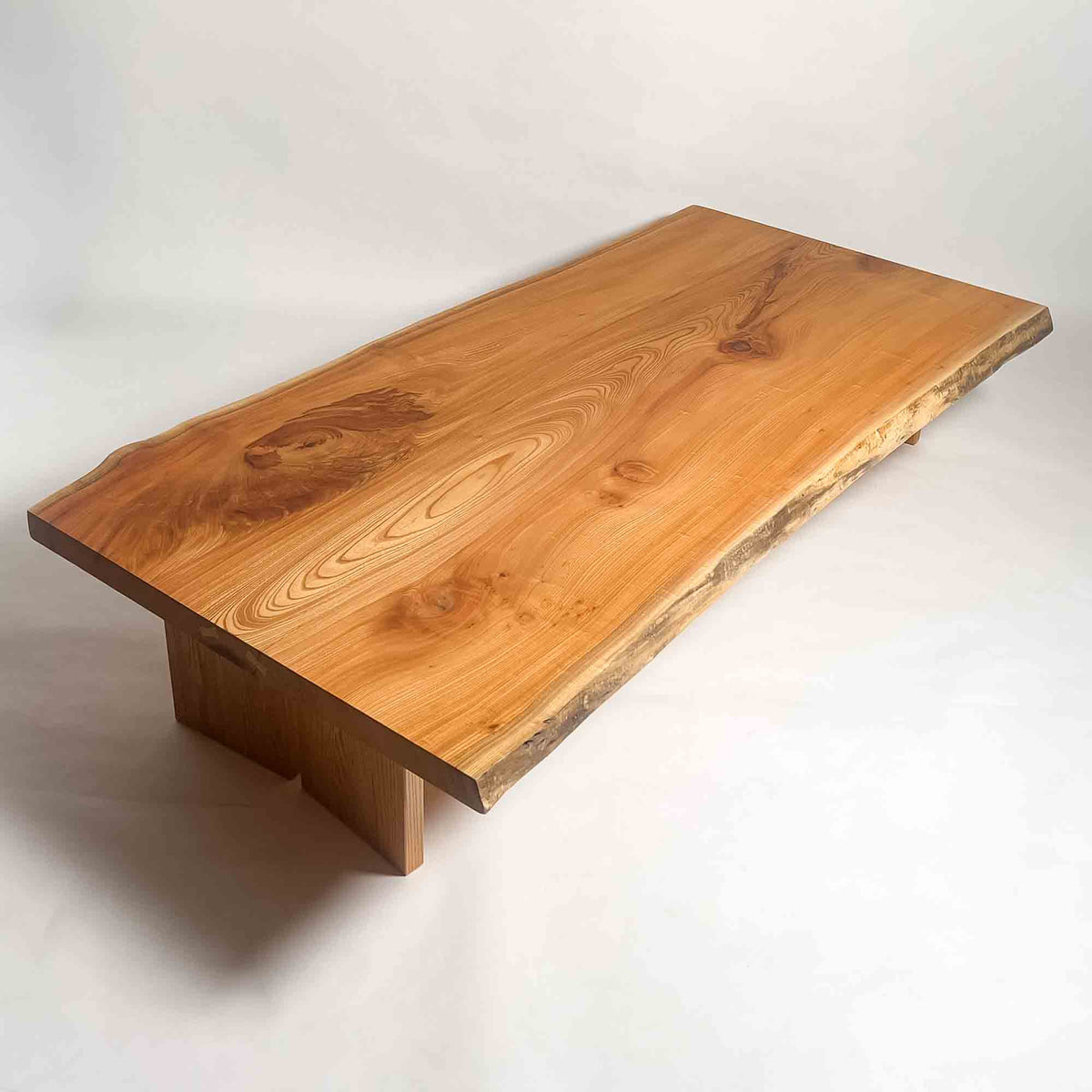 欅一枚板　座卓用木製置脚付　花台文机座卓　板サイズ約68×38×厚さ2.7cm 欅一枚板座卓 樹齢250年超 国産 鬼童銘木