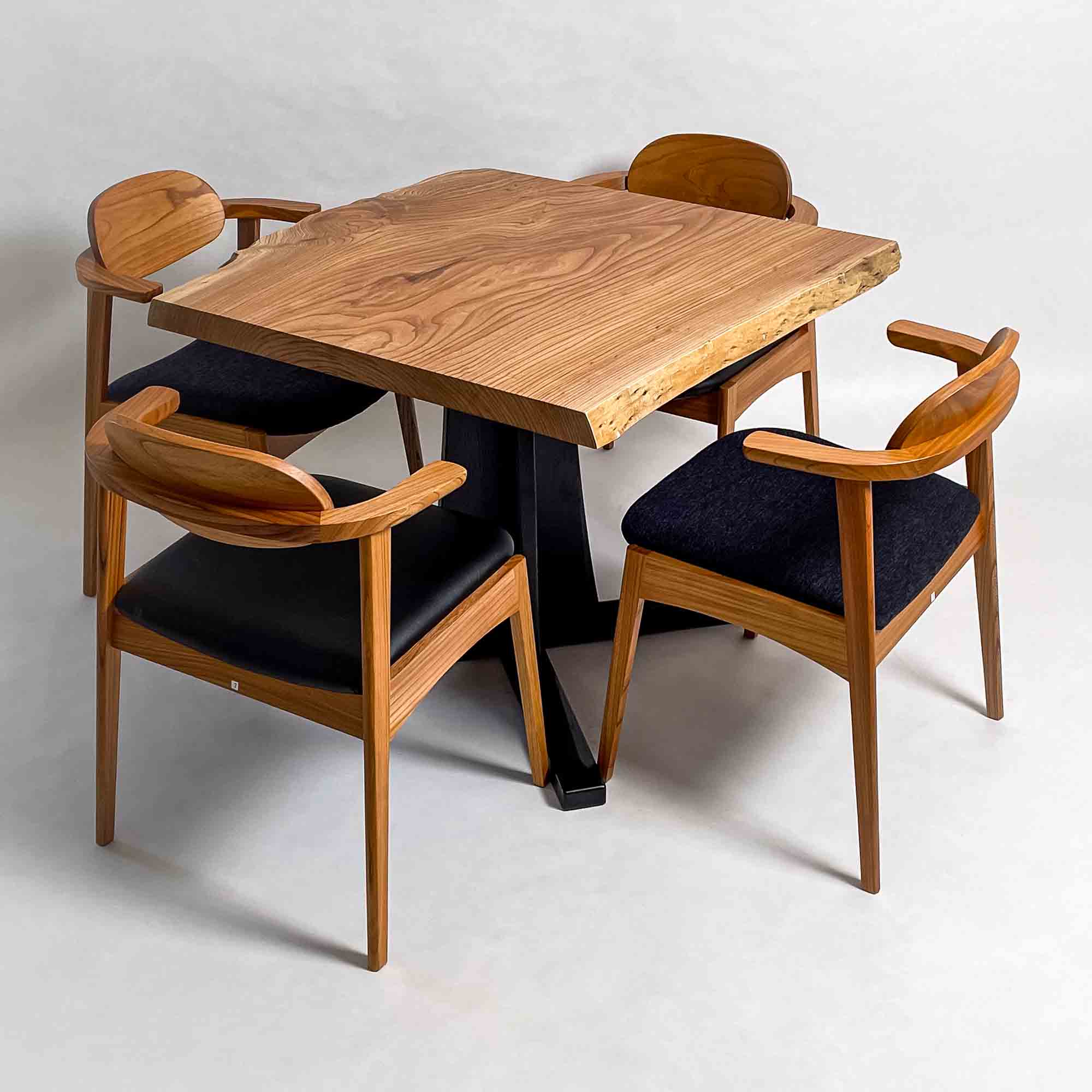 No.2369　欅（けやき）/一枚板ダイニングテーブル