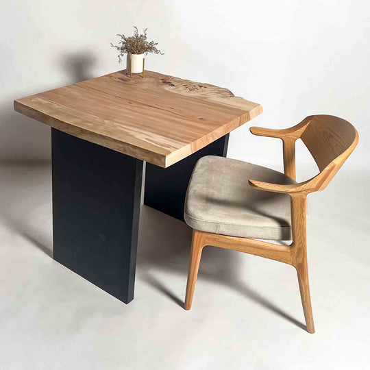 No.2280　栃（とち）/一枚板デスク