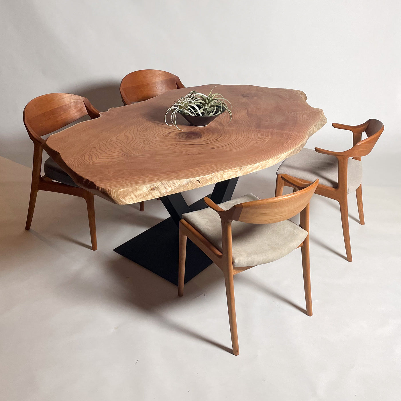 No.1862　センダン/一枚板ダイニングテーブル