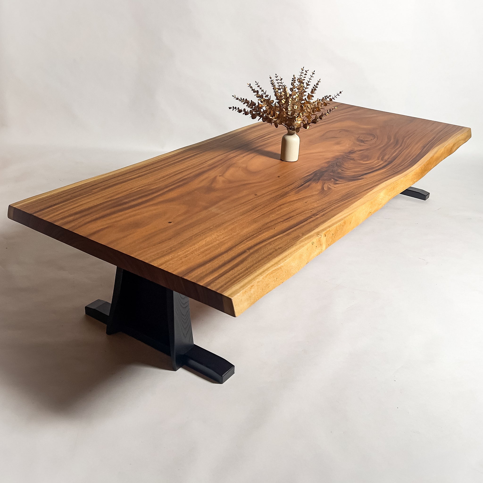 KIDOMEIMOKU モンキーポッド一枚板リビングテーブル｜241cm(6～8人掛け