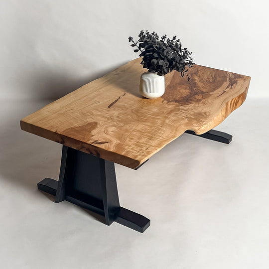 No.2349　栃（とち）/一枚板センターテーブル