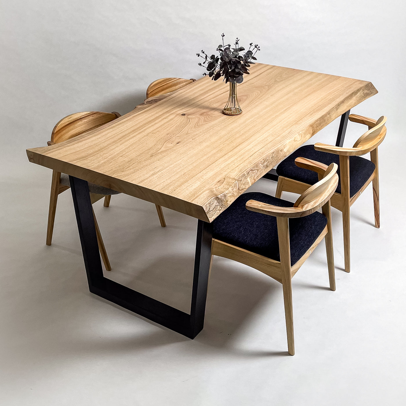 No.2093　楠（くす）/一枚板ダイニングテーブル