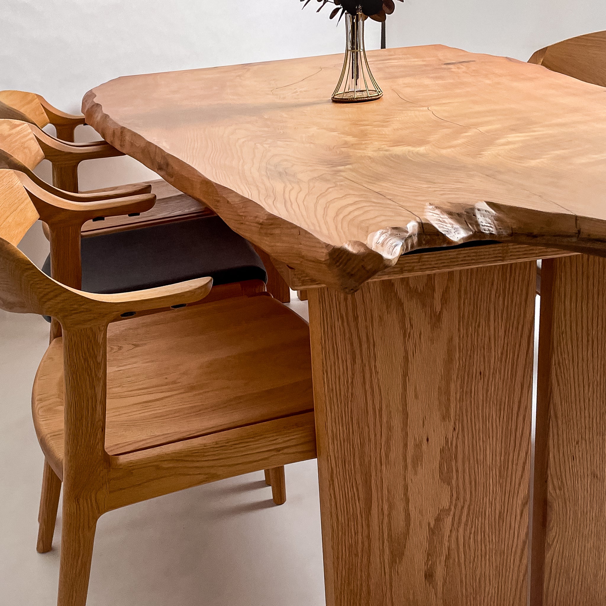 No.2113　屋久杉（やくすぎ）/一枚板ダイニングテーブル