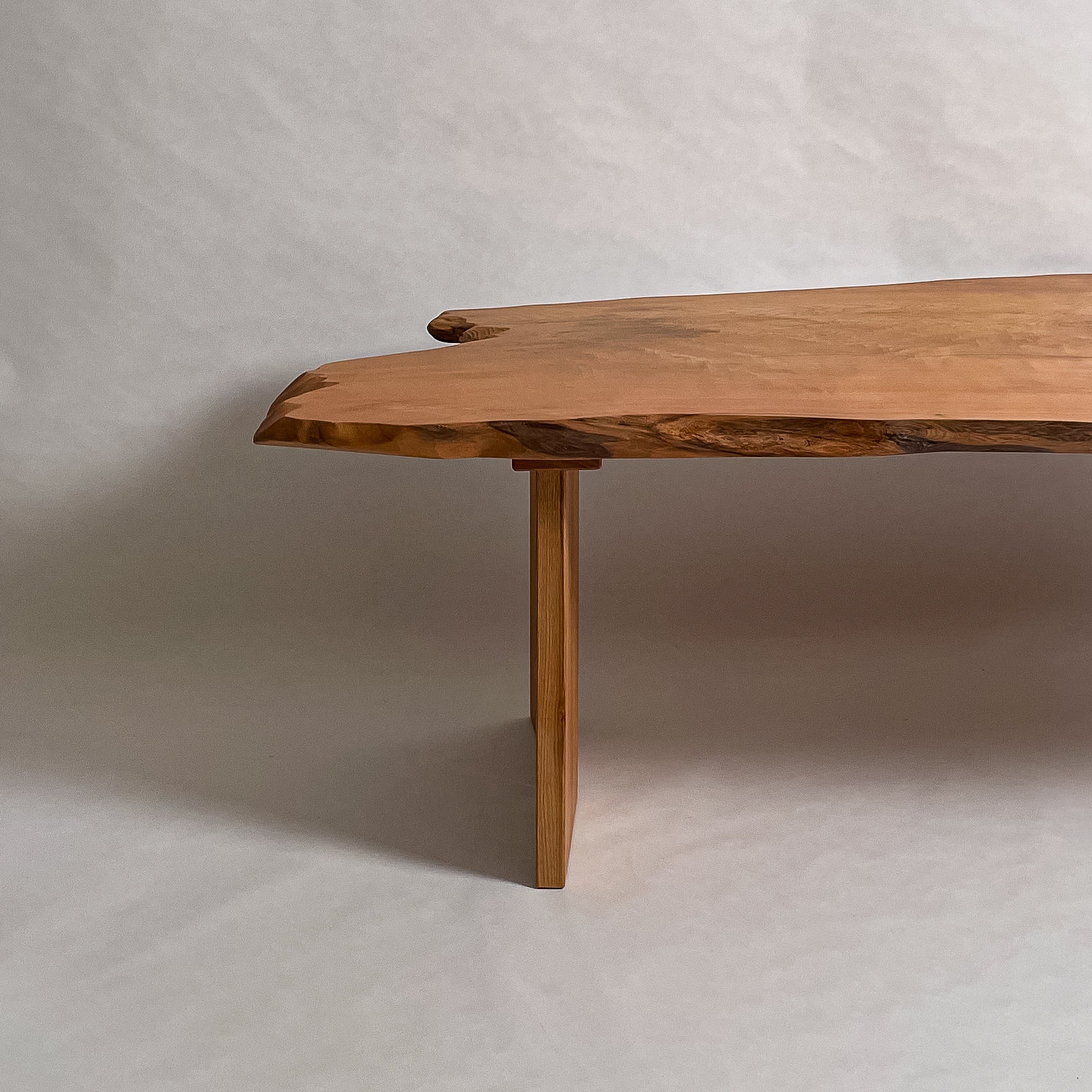 No.2113　屋久杉（やくすぎ）/一枚板ダイニングテーブル