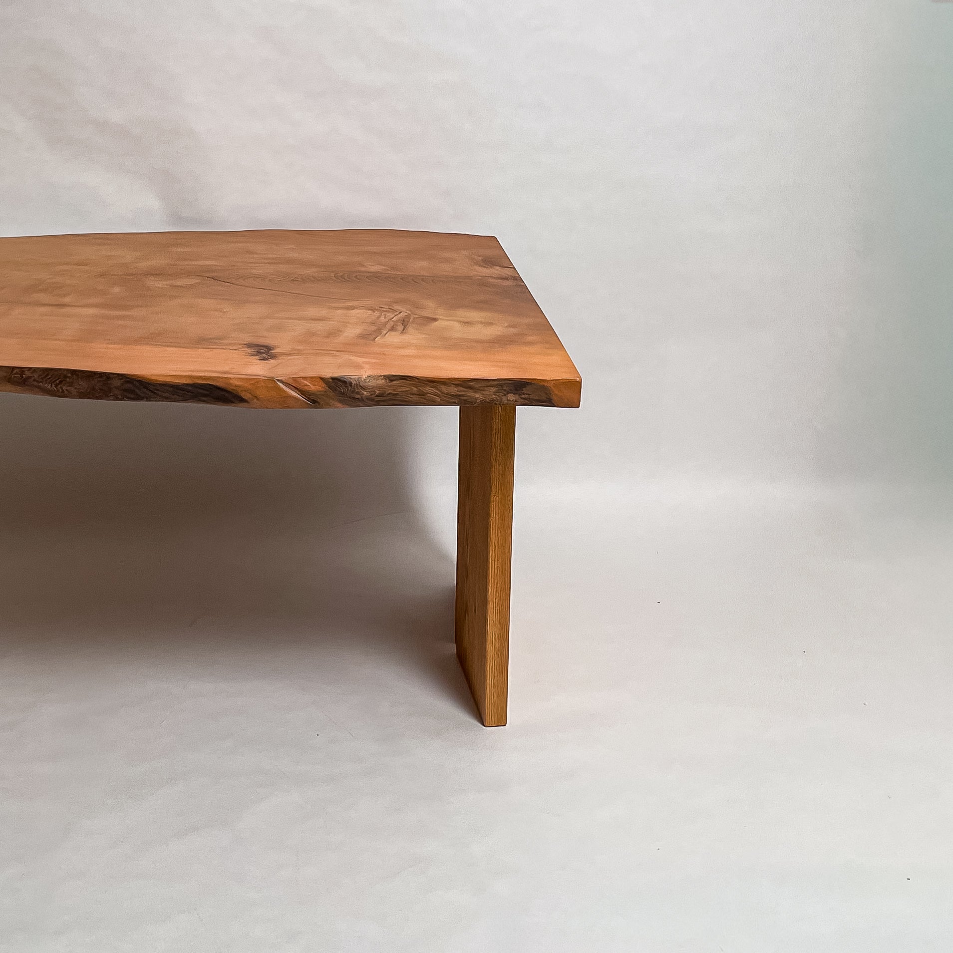 No.2113　屋久杉（やくすぎ）/一枚板ダイニングテーブル