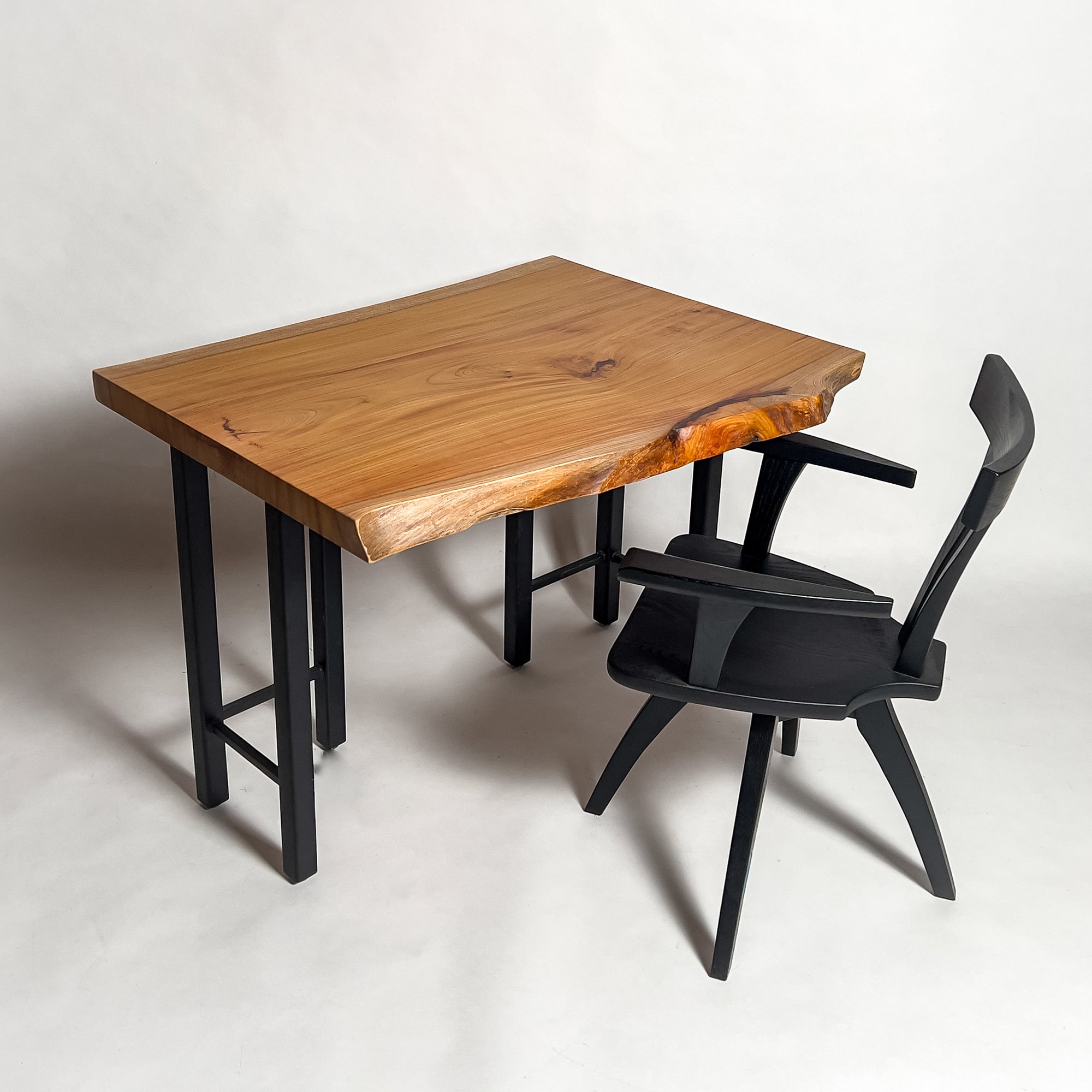 No.2399　欅（けやき）/一枚板デスク