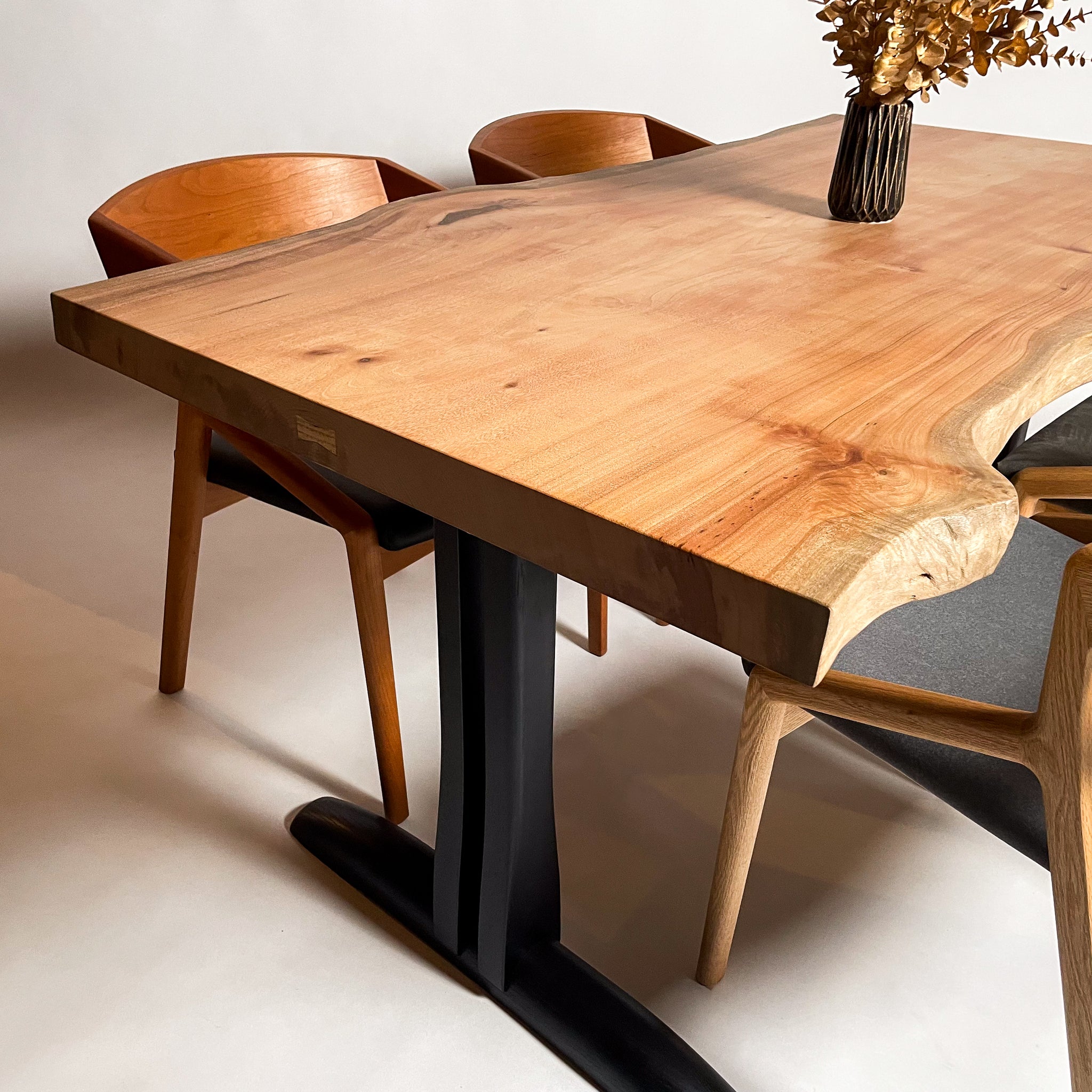 希少　山桜　一枚板 ダイニングテーブル 9月上旬まで 希少 山桜 一枚板 ダイニングテーブル