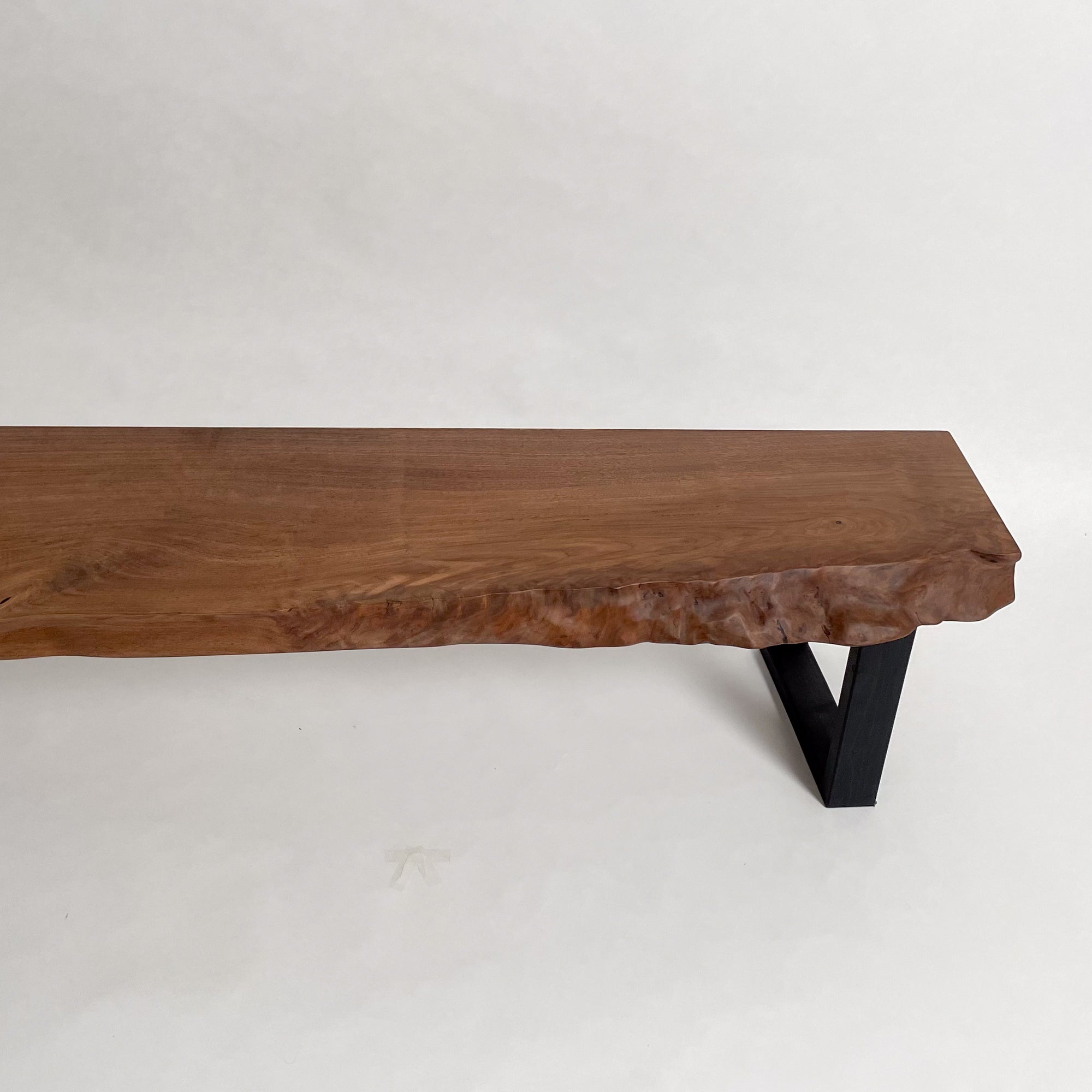 KIDO MEIMOKU ウォールナット一枚板テレビ台｜200cm(3人掛け) – 【公式