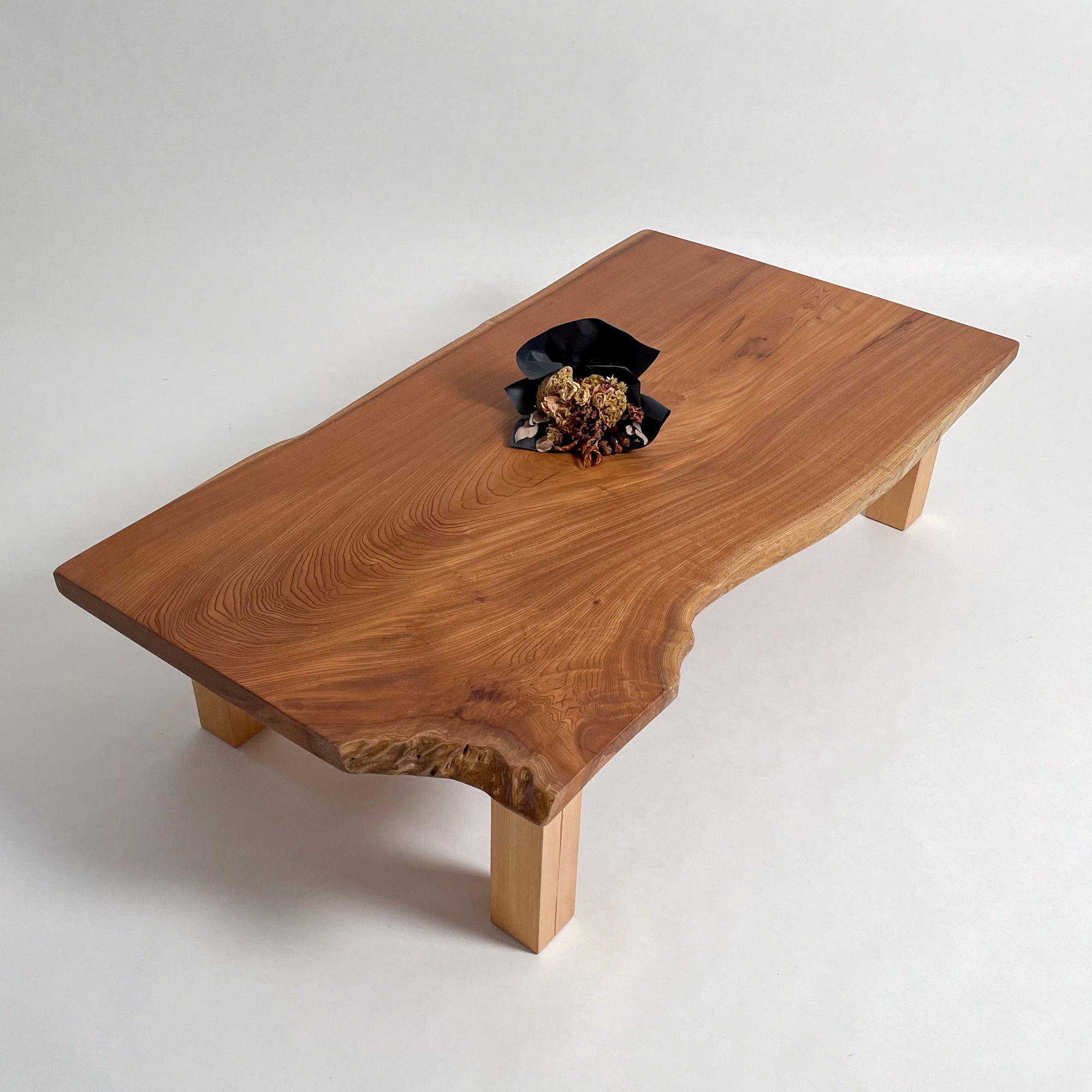 定価56万　極上★天然木　無垢　リビング　ロー　テーブル　　良質木目 定価56万 極上☆天然木 無垢 リビング ロー テーブル 良質木目