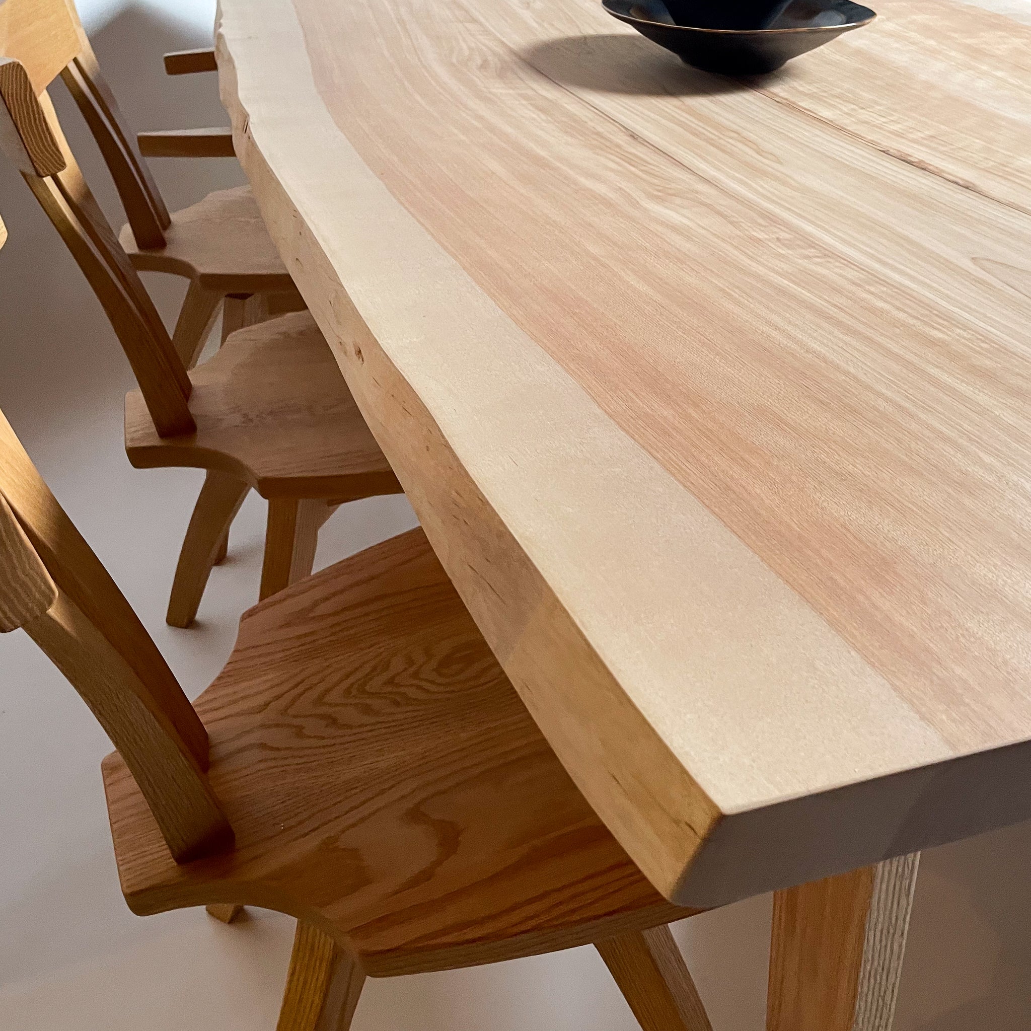 KIDOMEIMOKU 桜一枚板ダイニングテーブル｜195cm(4~6人掛け) – 【公式