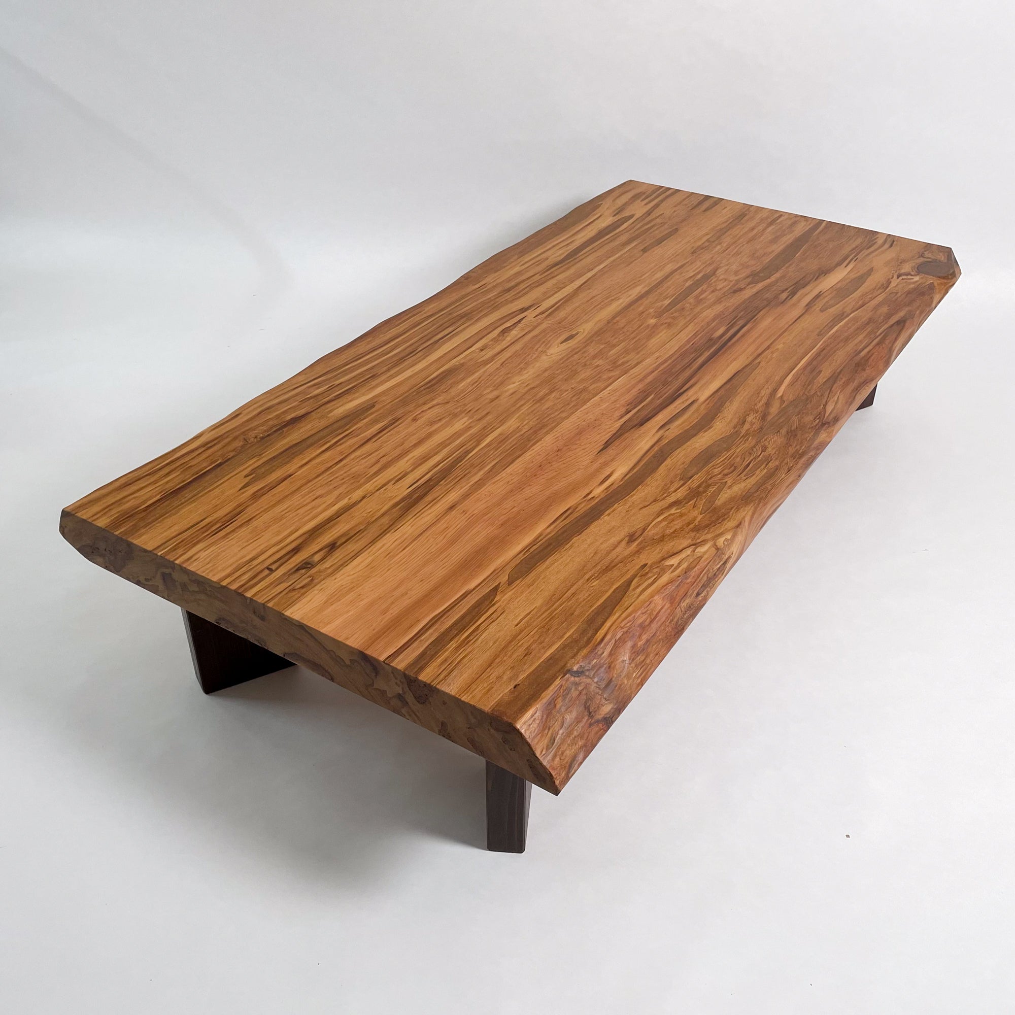 KIDO MEIMOKU 屋久杉一枚板リビングテーブル｜180cm(6人掛け) – KIDO