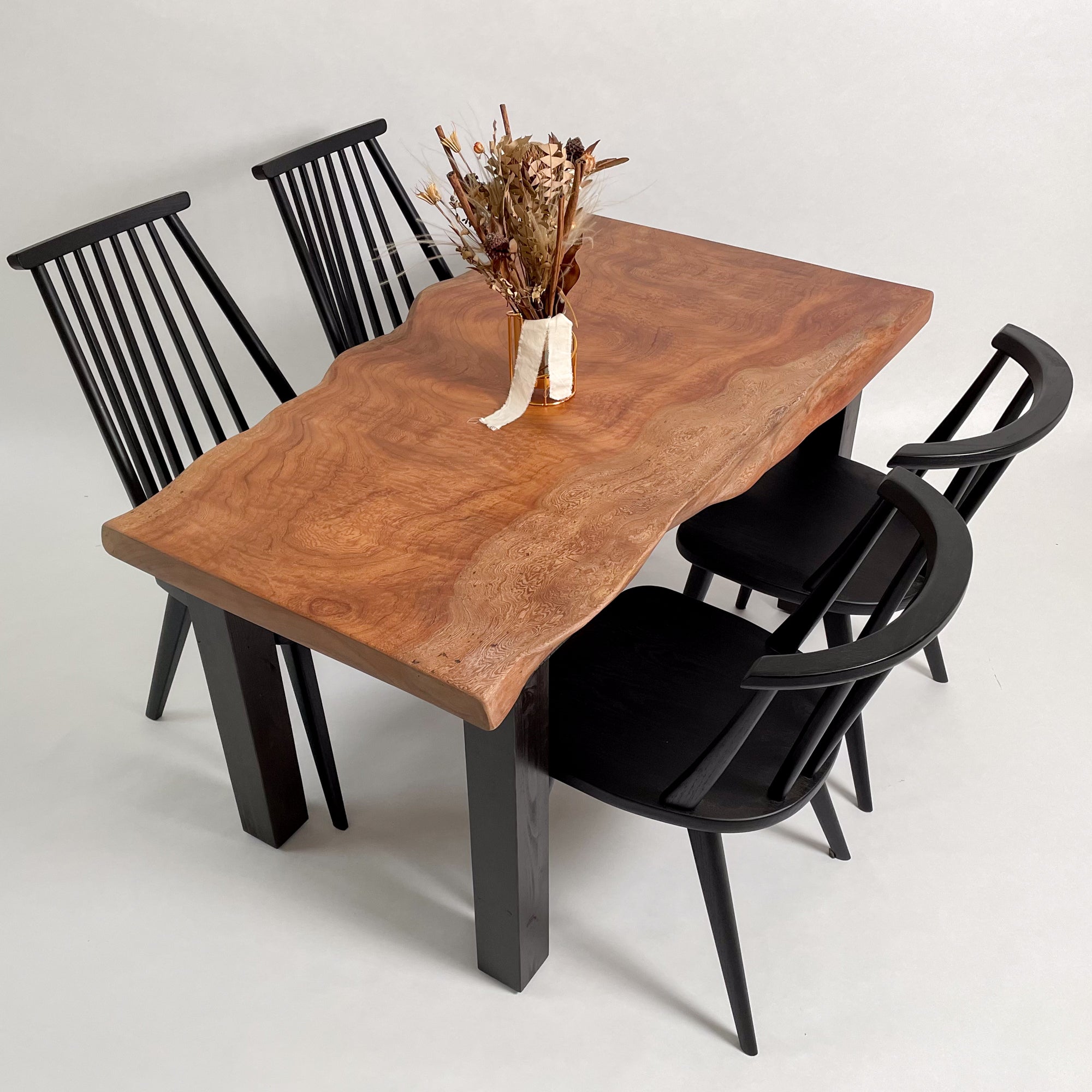 一枚板　テーブル　希少 KIDOMEIMOKU サペリ一枚板ダイニングテーブル｜130cm(4人掛け