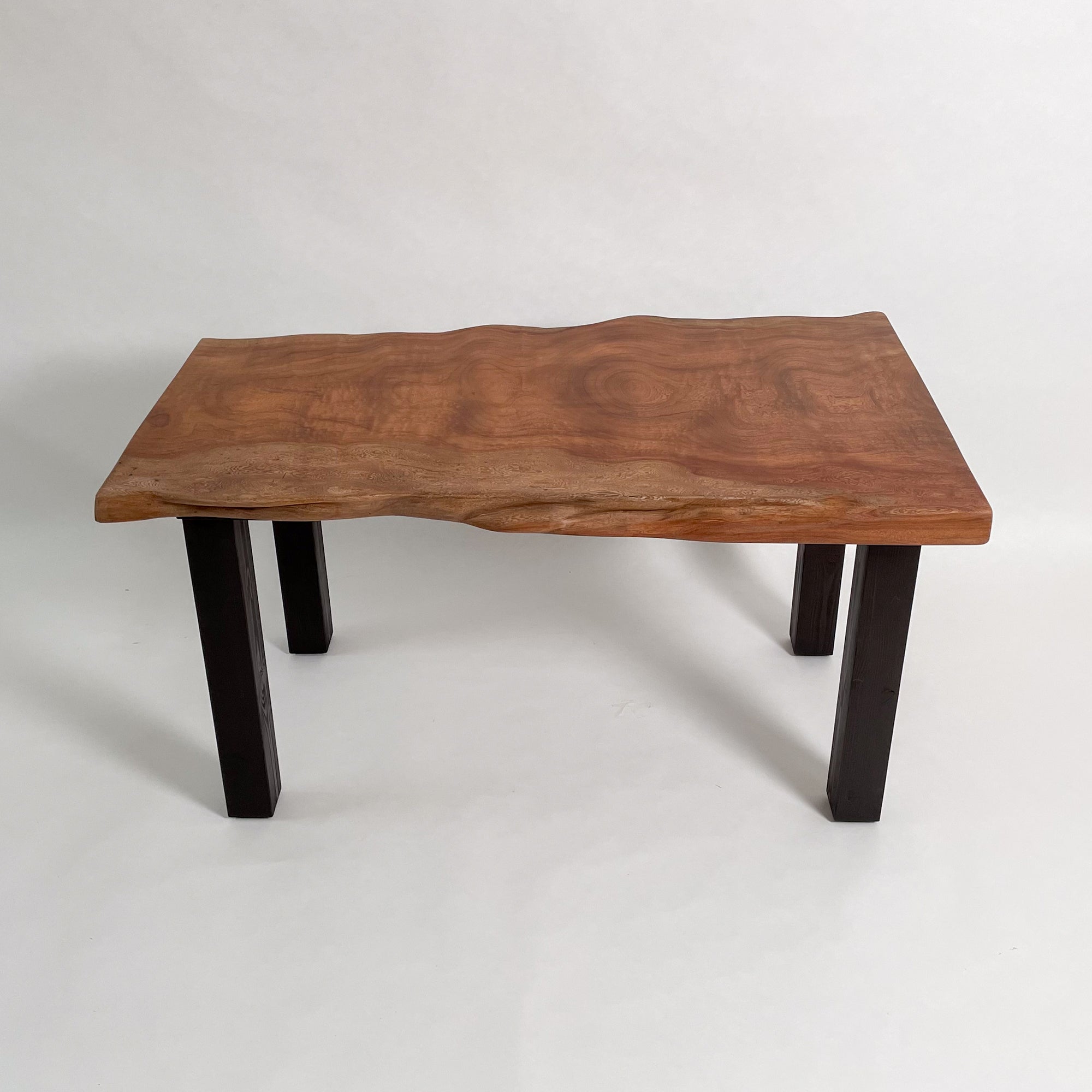 KIDOMEIMOKU サペリ一枚板ダイニングテーブル｜130cm(4人掛け