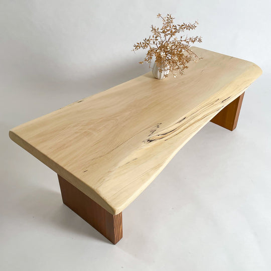 送料込 – 天然一枚杉 ローテーブル ワトコオイル仕立て 一枚板 KIDO 机 