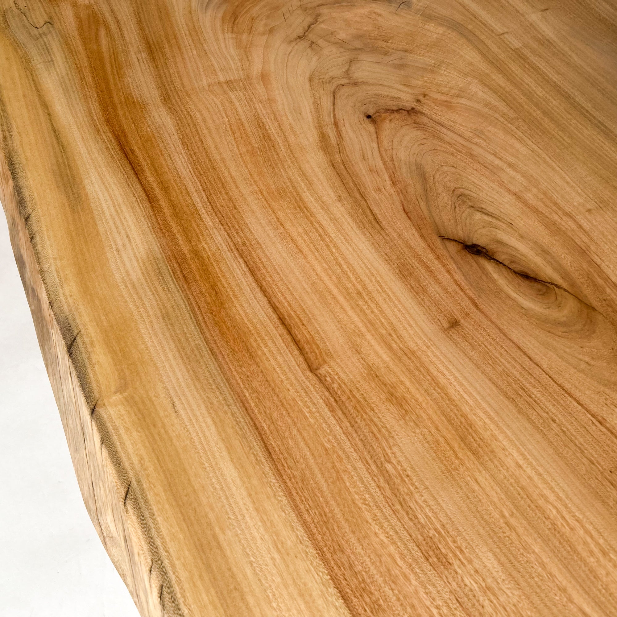 KIDOMEIMOKU 楠一枚板ダイニングテーブル｜240cm(8人掛け) – 【公式