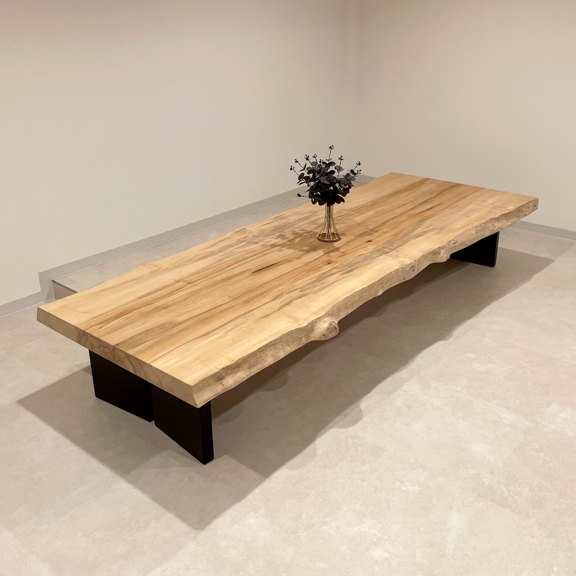 [直接引き取りのみ] 楓　無垢の一枚板テーブル 杢　ハンドメイド③ 楓一枚板座卓 樹齢130~180年 国産 鬼童銘木 – 【公式】鬼童銘木