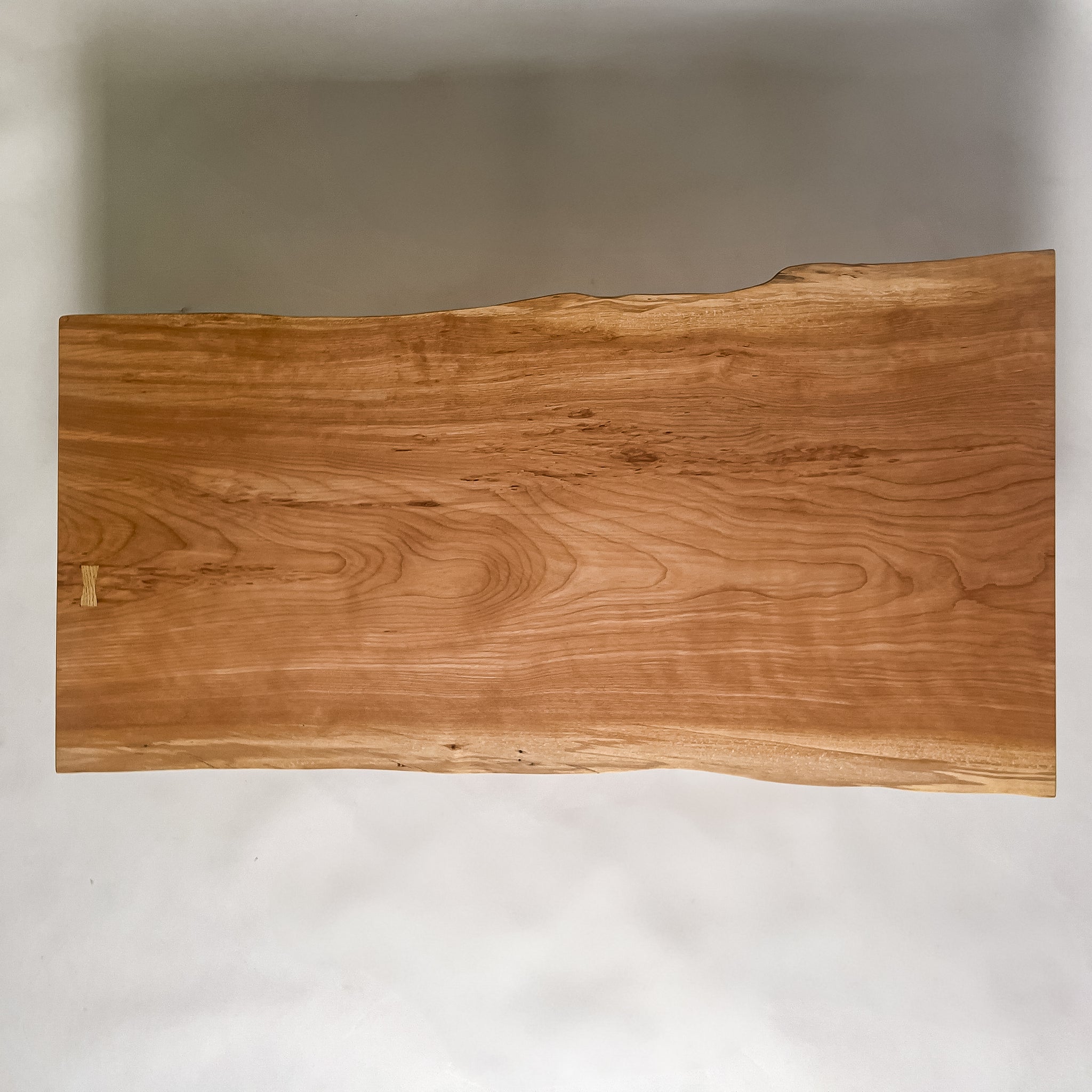 鬼童銘木】No.1903 一枚板椨桜（たぶざくら）ローテーブル – KIDO