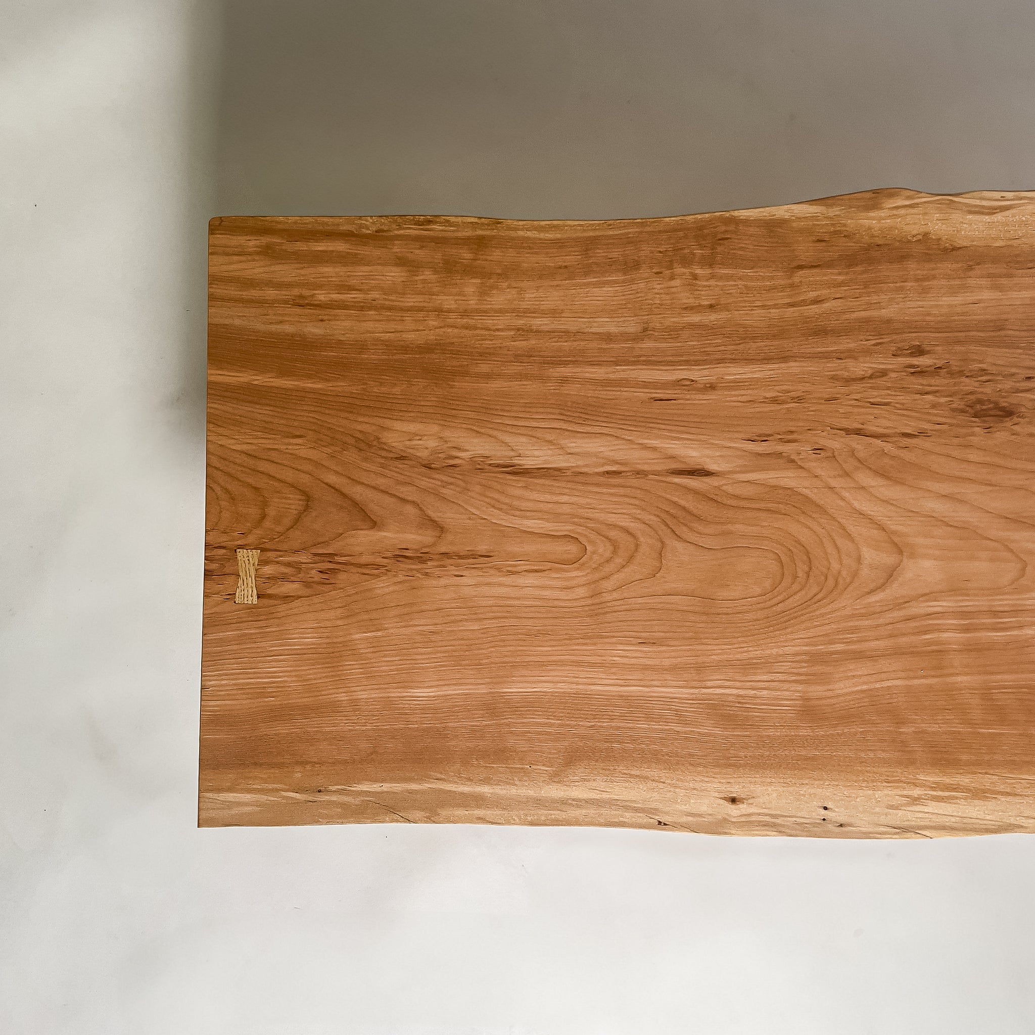 鬼童銘木】No.1903 一枚板椨桜（たぶざくら）ローテーブル – 【公式