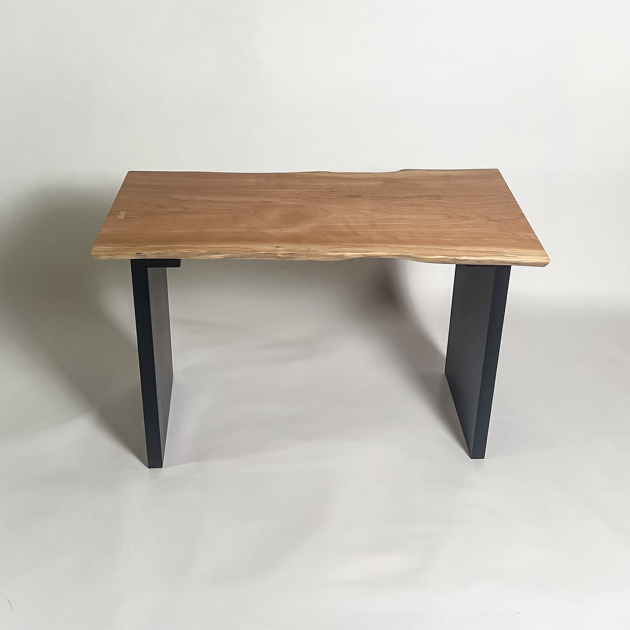 No.1903　樺桜（かばざくら）/一枚板デスク