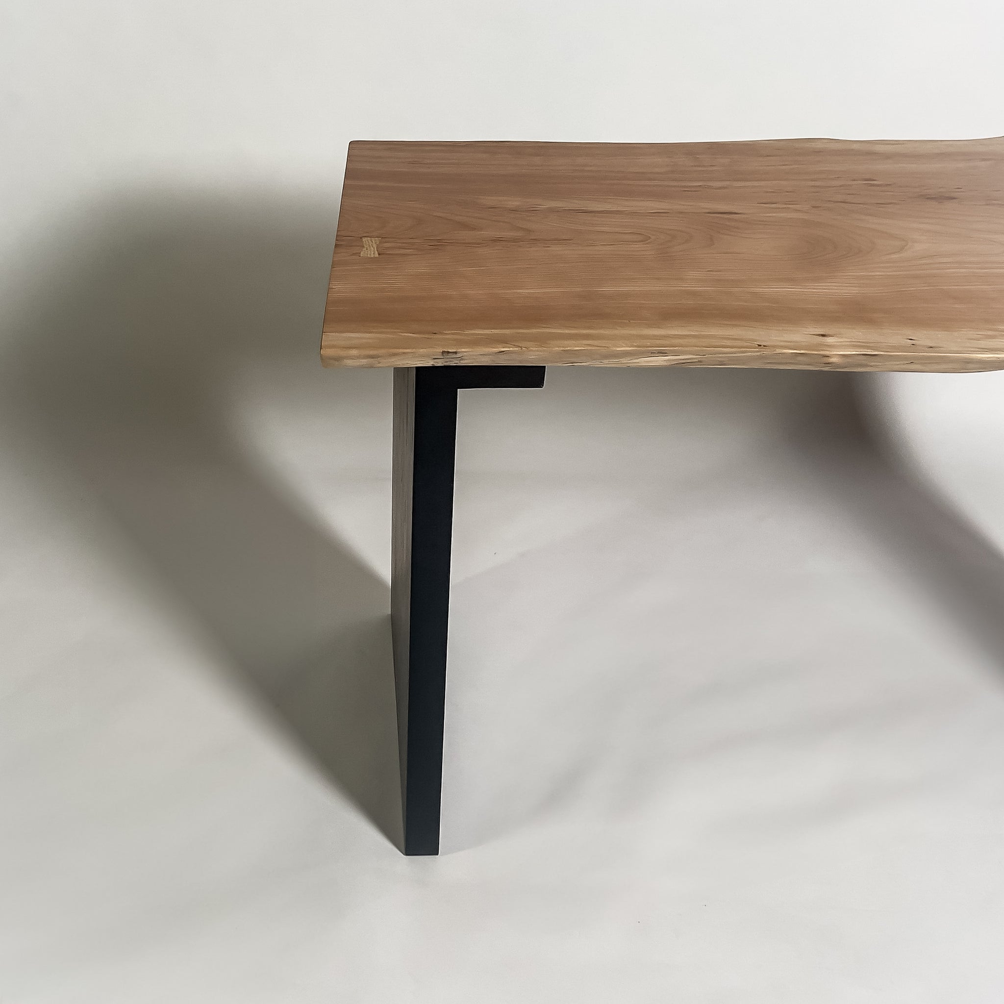 No.1903　樺桜（かばざくら）/一枚板デスク