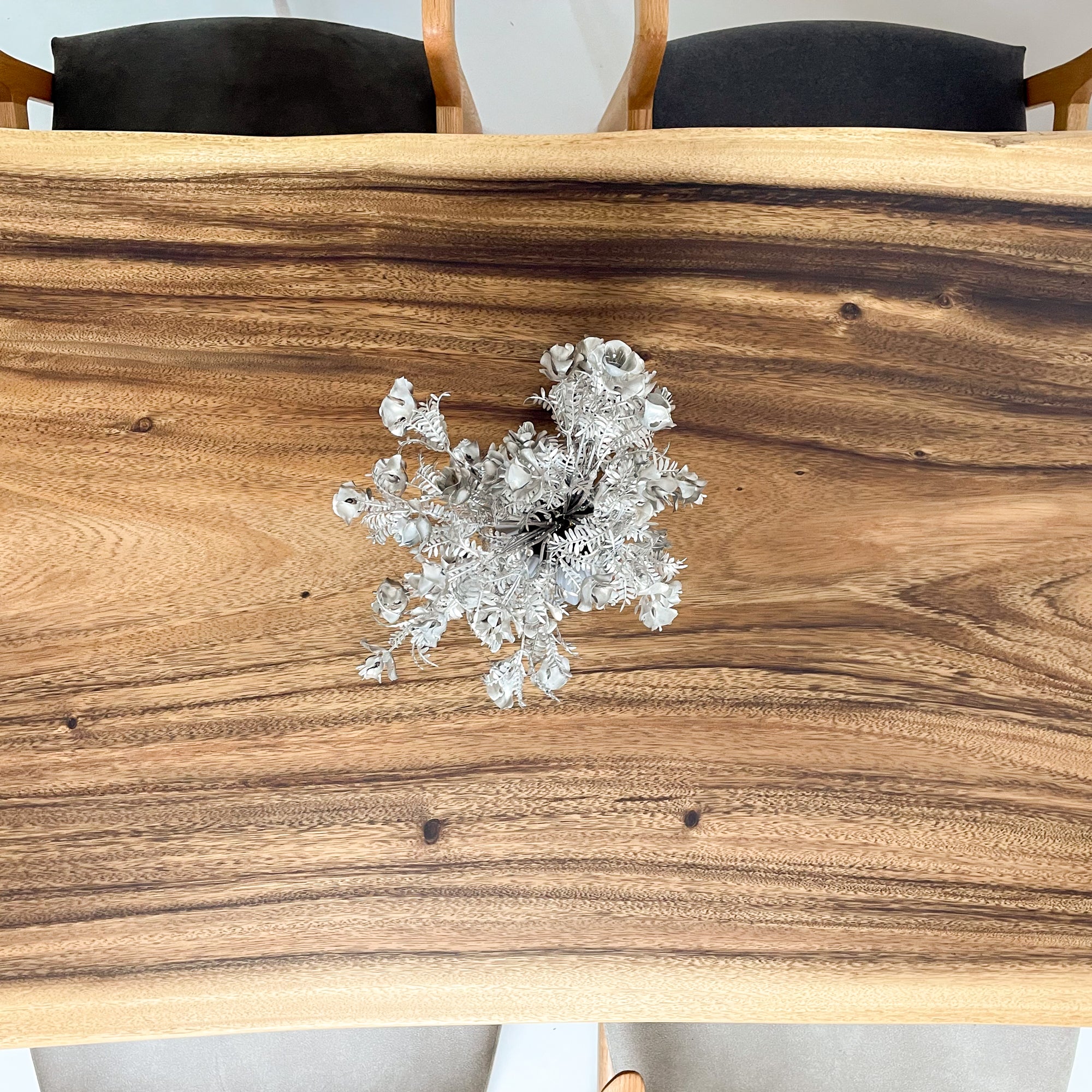 KIDOMEIMOKU モンキーポッド一枚板ダイニングテーブル｜150cm(4人掛け