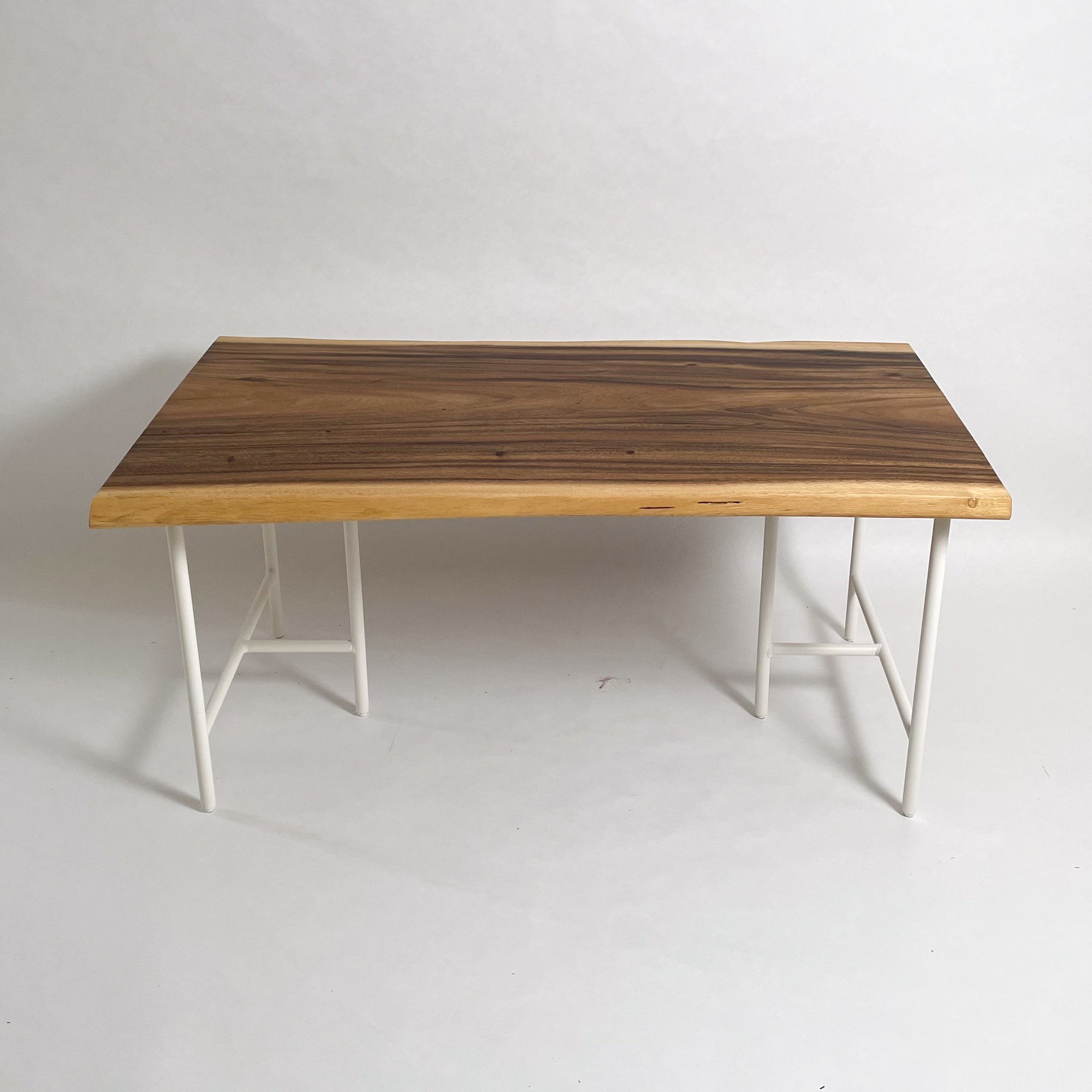 KIDOMEIMOKU モンキーポッド一枚板ダイニングテーブル｜150cm(4人掛け