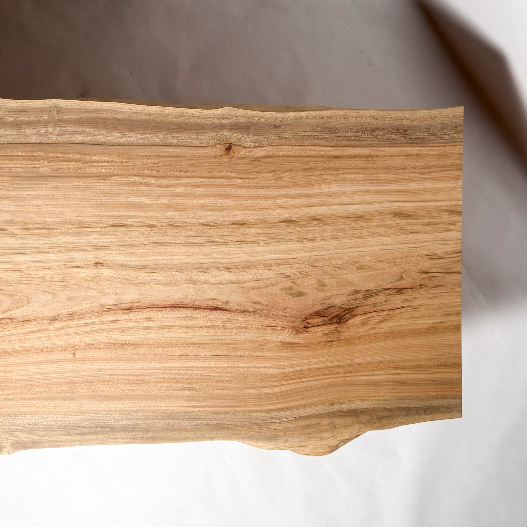 KIDOMEIMOKU 楠一枚板リビングテーブル｜180cm(4～6人掛け) – 【公式