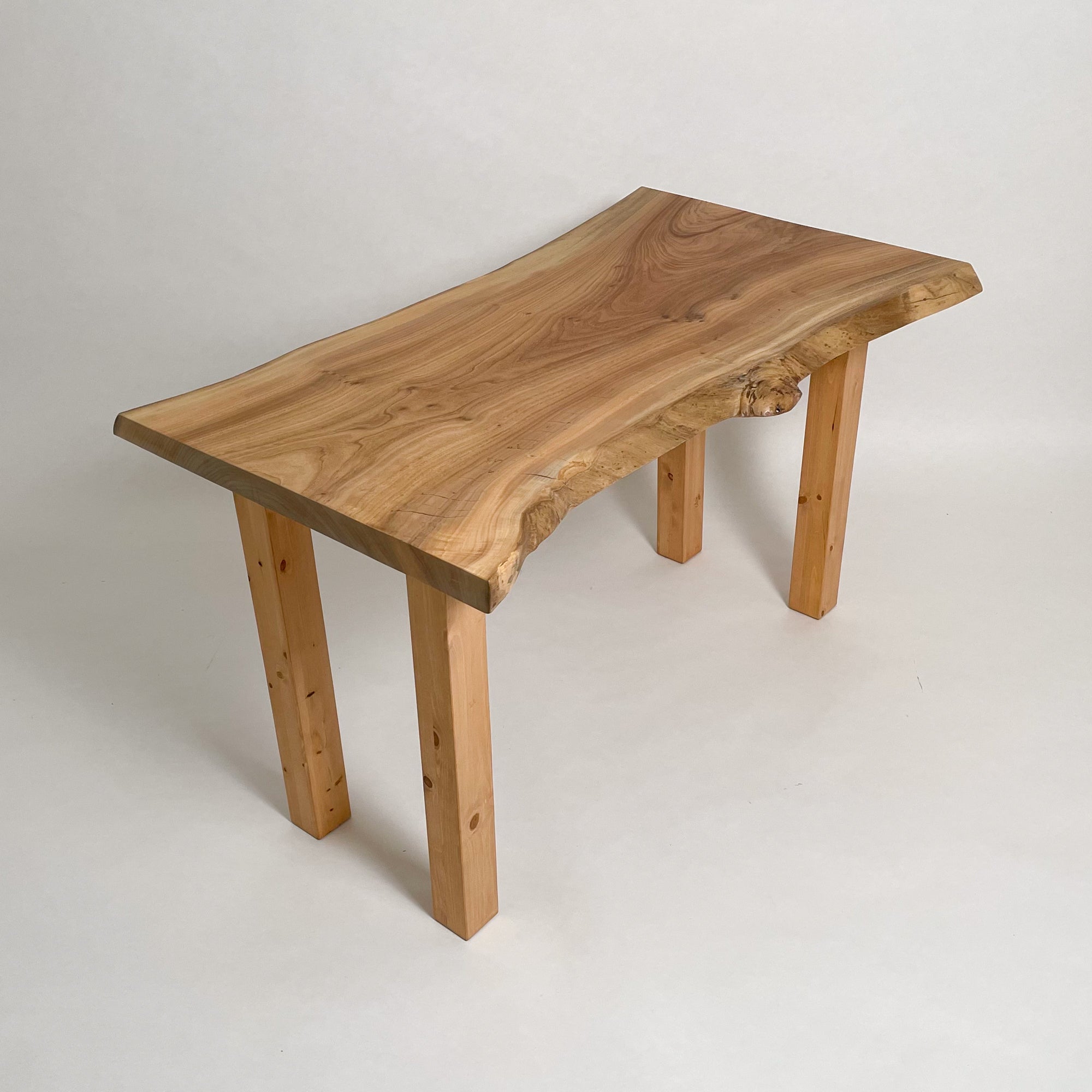 【極美品】葉山家具 白木 天然木デスク 一枚板 極美品】葉山家具 白木 天然木デスク 一枚板 一枚板 – 葉山