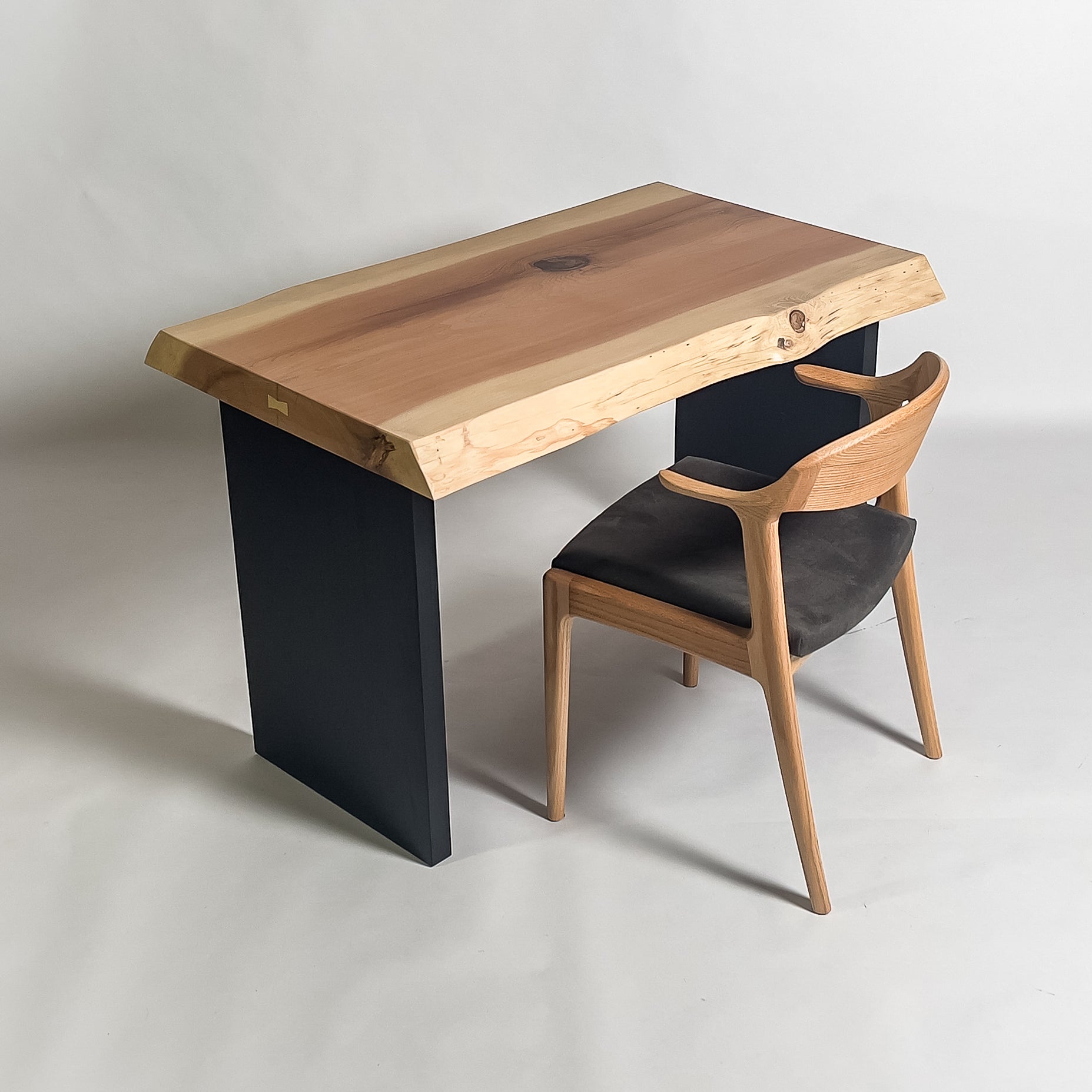 杉一枚板　テーブル 無垢一枚板作品紹介】杉一枚板ダイニングテーブル | 近藤工芸BLOG