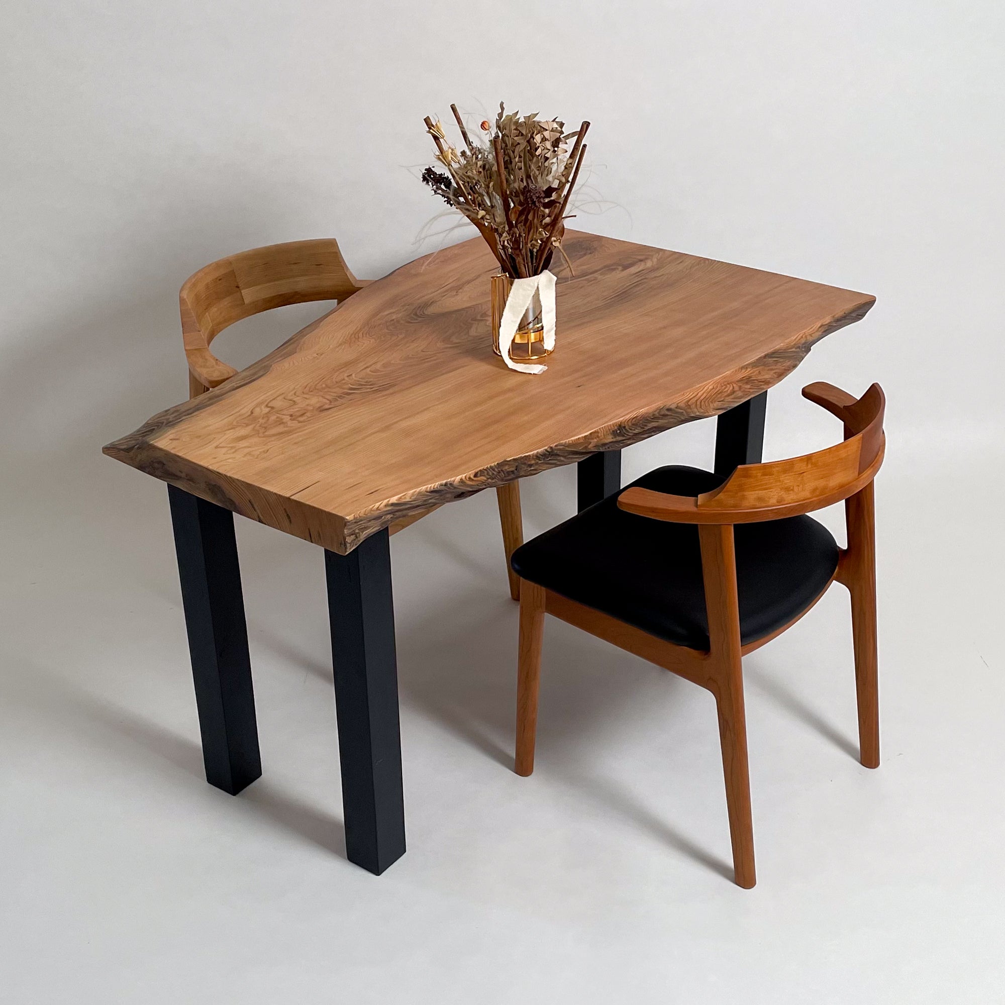 KIDOMEIMOKU 屋久杉一枚板ダイニングテーブル｜120cm(4人掛け