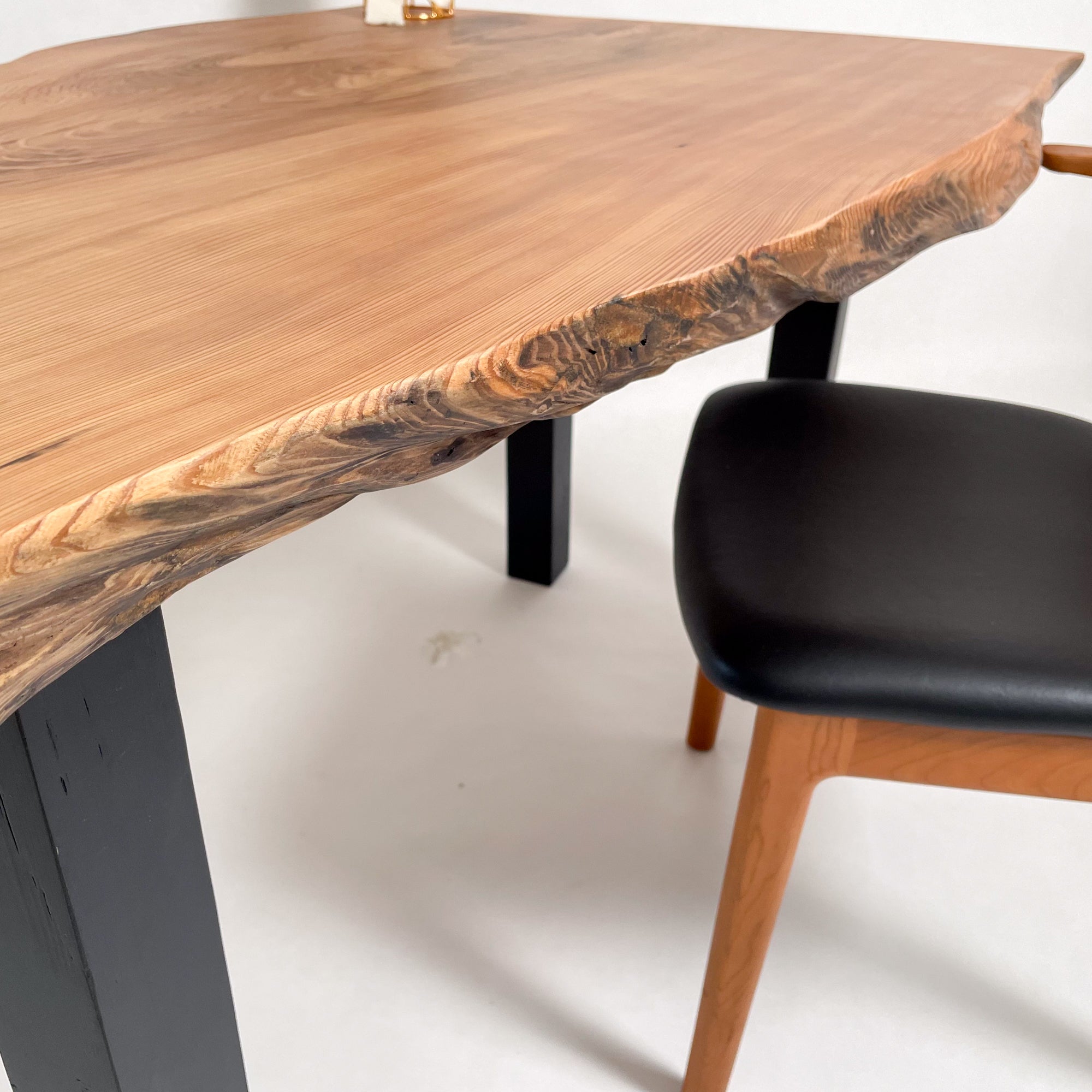 MMM／脚のみ【極厚／希少】屋久杉の一枚板テーブル MMM／脚のみ【極厚／希少】屋久杉の一枚板テーブル MMM／脚のみ【