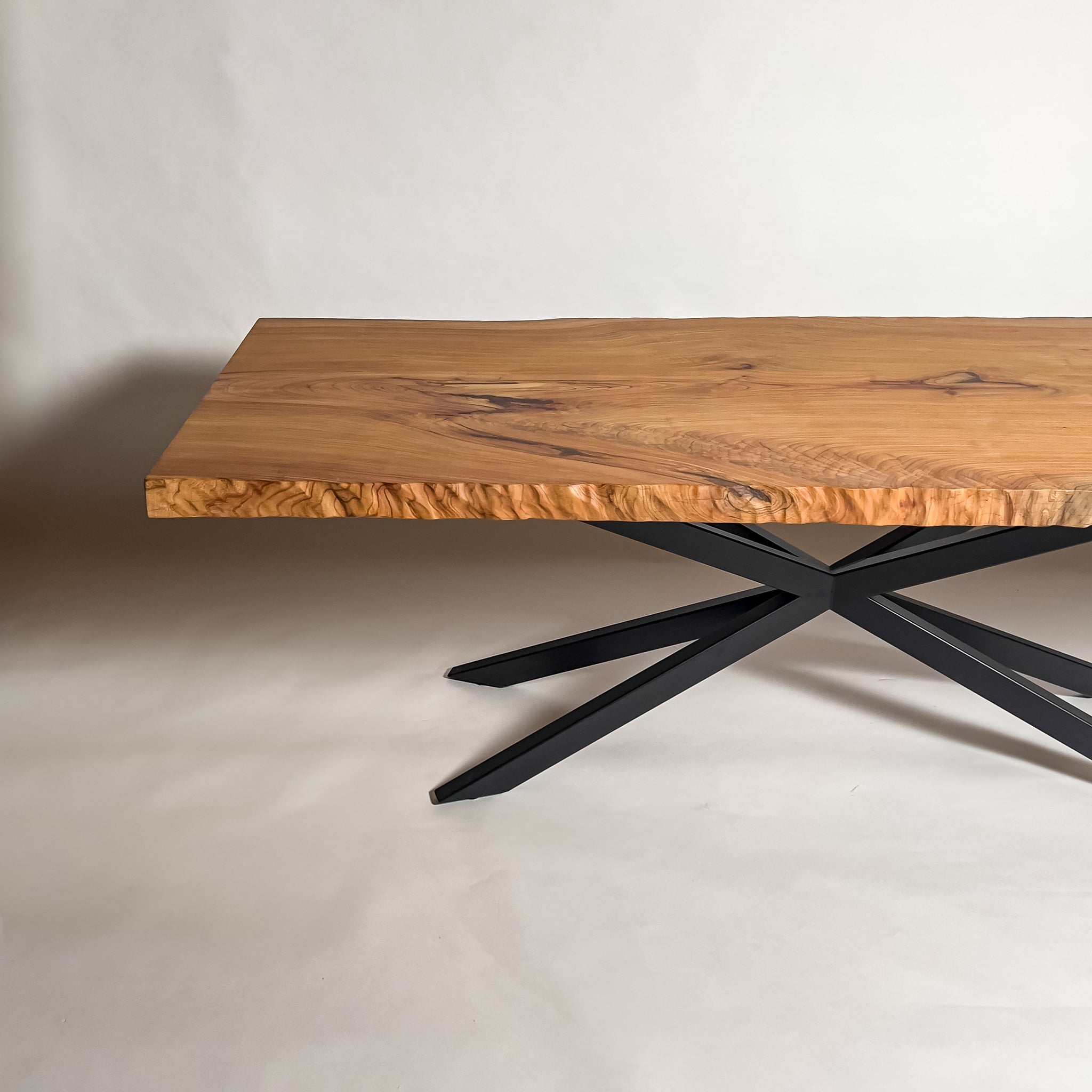 KIDOMEIMOKU 欅一枚板ダイニングテーブル｜230cm(6～8人掛け