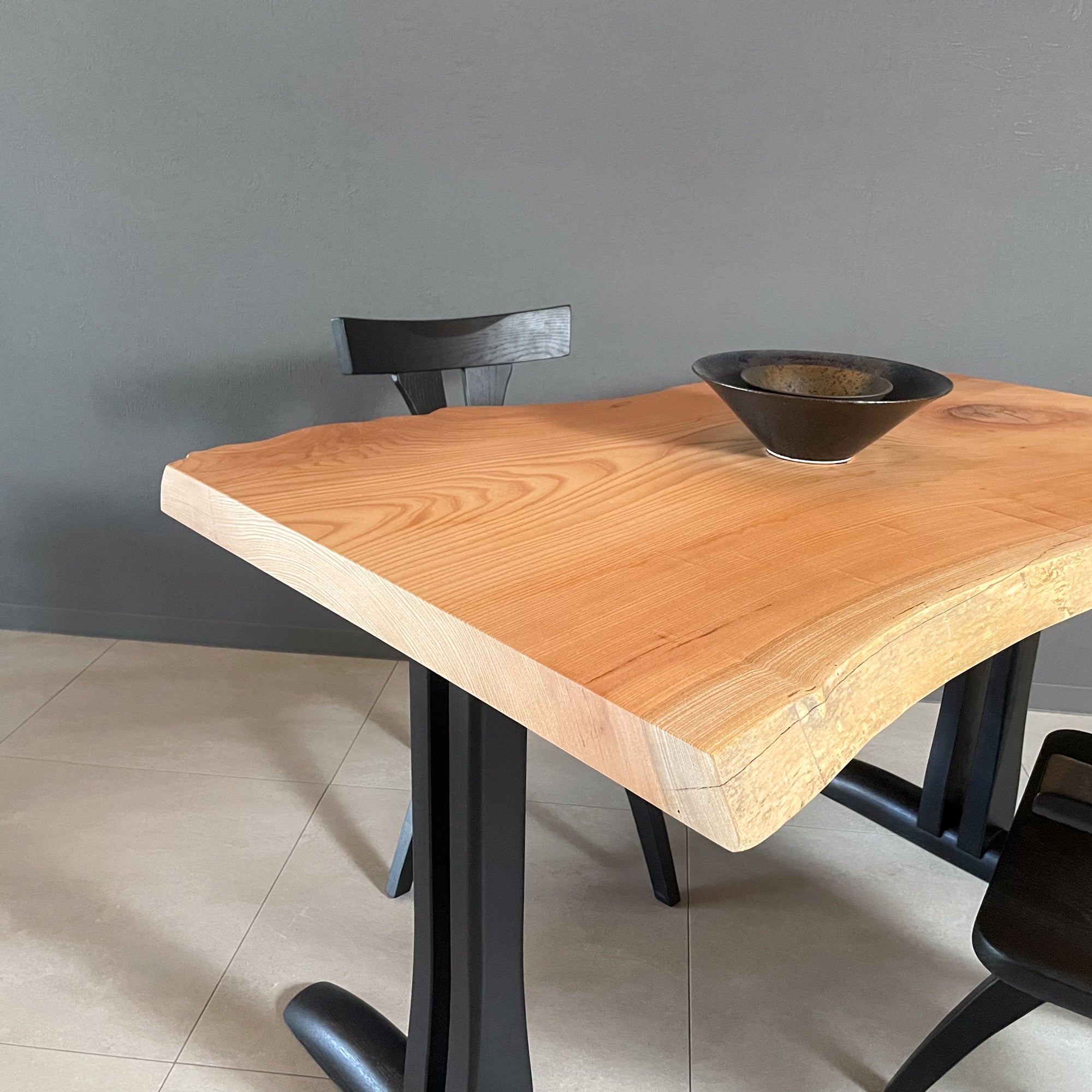 KIDOMEIMOKU 欅一枚板ダイニングテーブル｜120cm(4人掛け