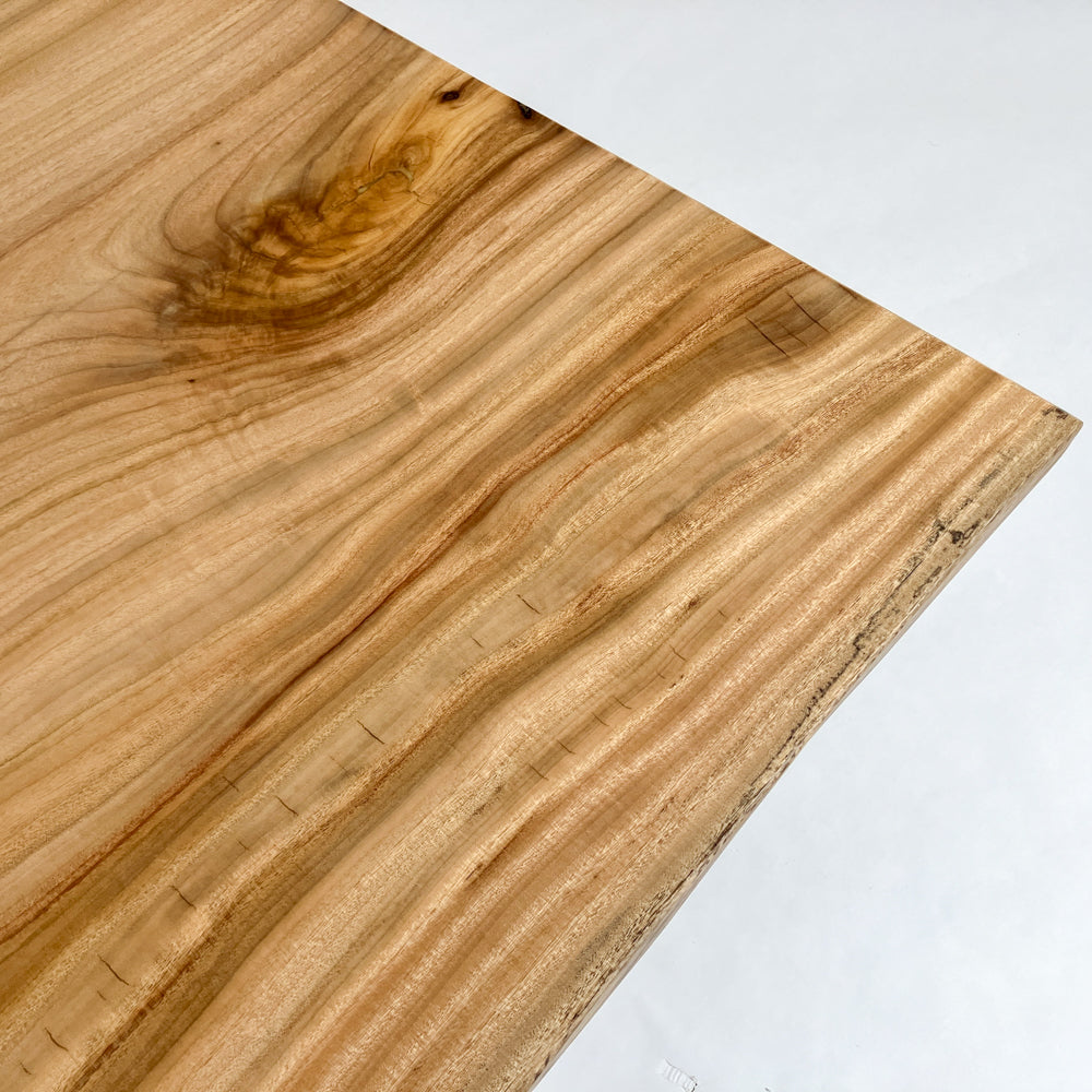 KIDOMEIMOKU 楠一枚板ダイニングテーブル｜170cm(4人掛け) – 【公式