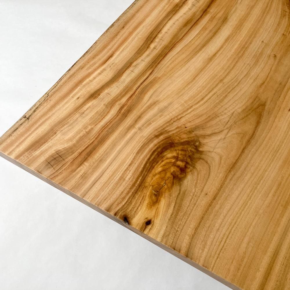 KIDOMEIMOKU 楠一枚板ダイニングテーブル｜170cm(4人掛け) – 【公式