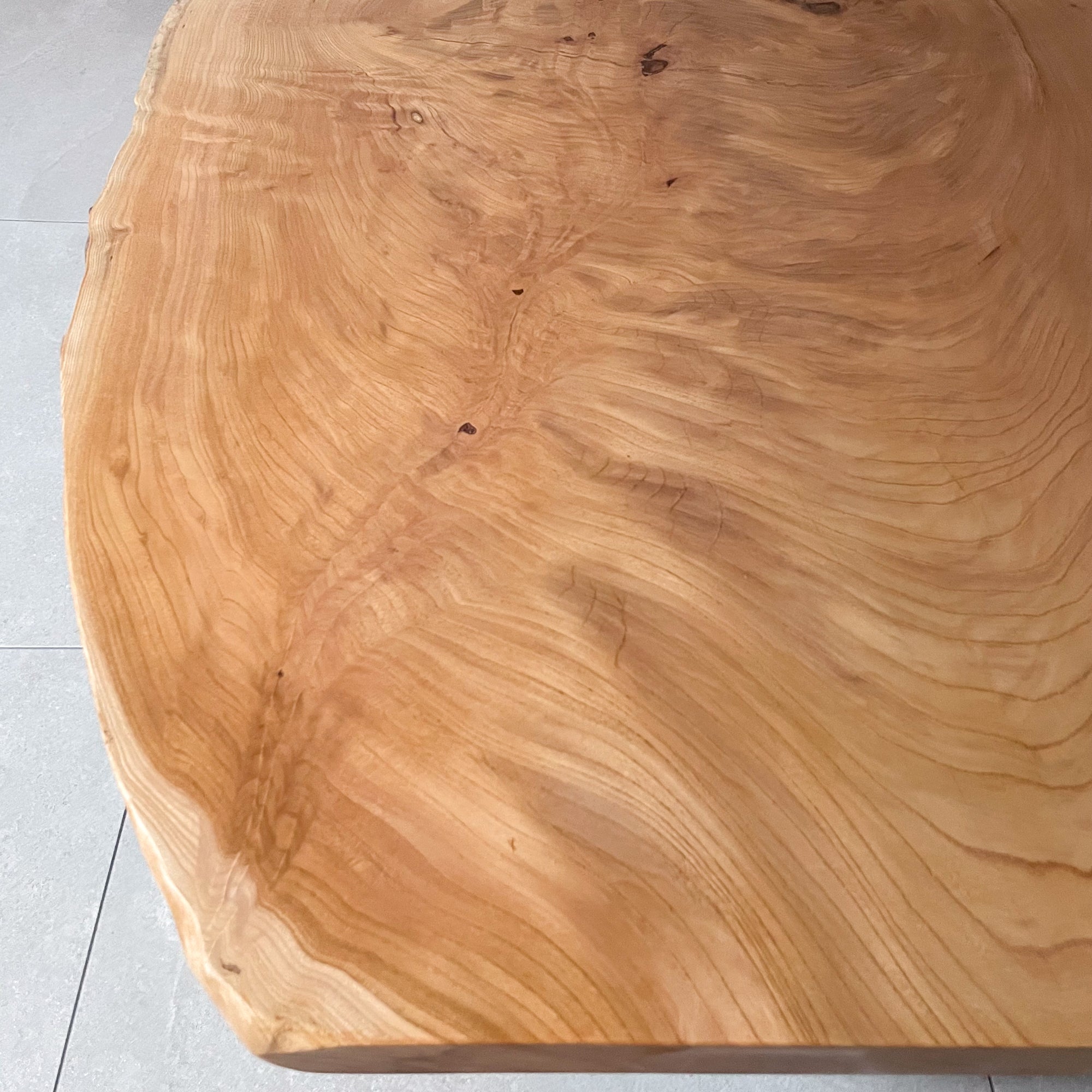 KIDOMEIMOKU 欅一枚板ダイニングテーブル｜130cm(4人掛け) – 【公式