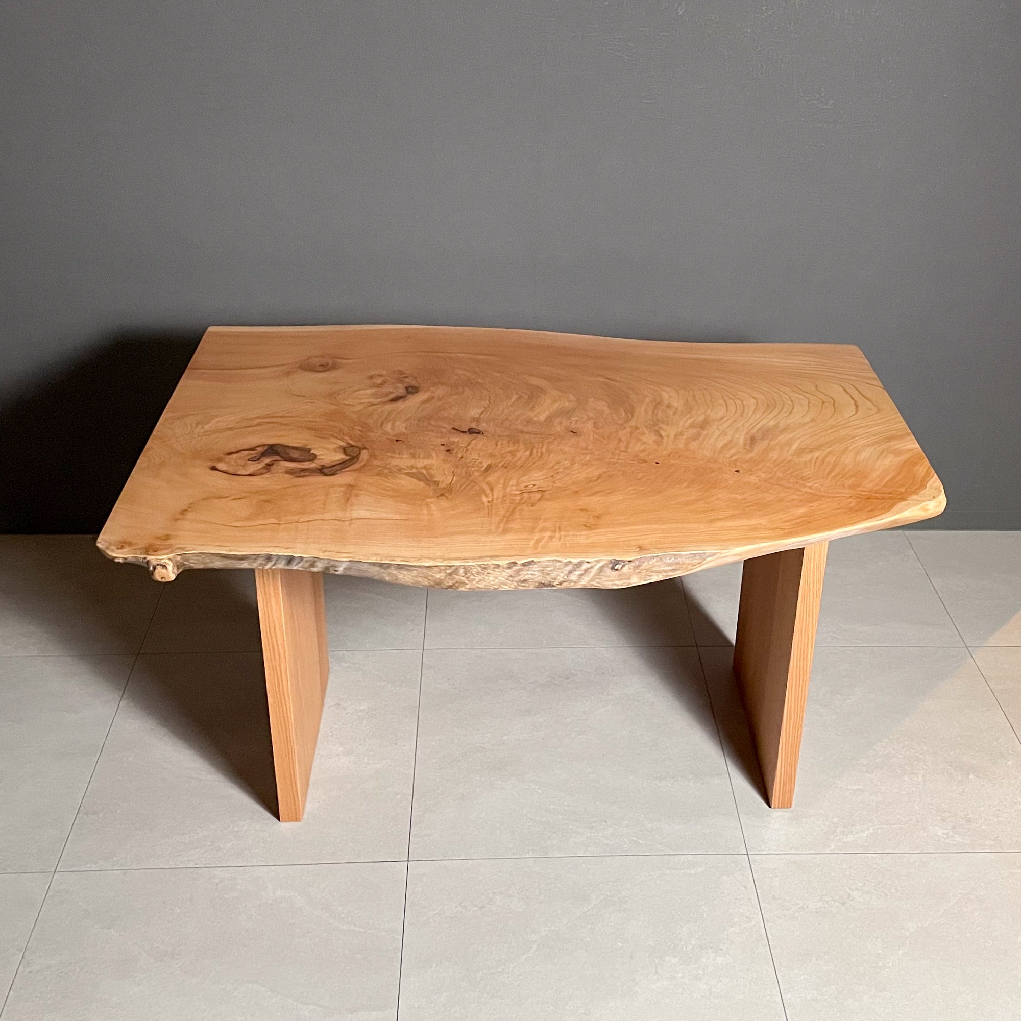 KIDOMEIMOKU 欅一枚板ダイニングテーブル｜130cm(4人掛け