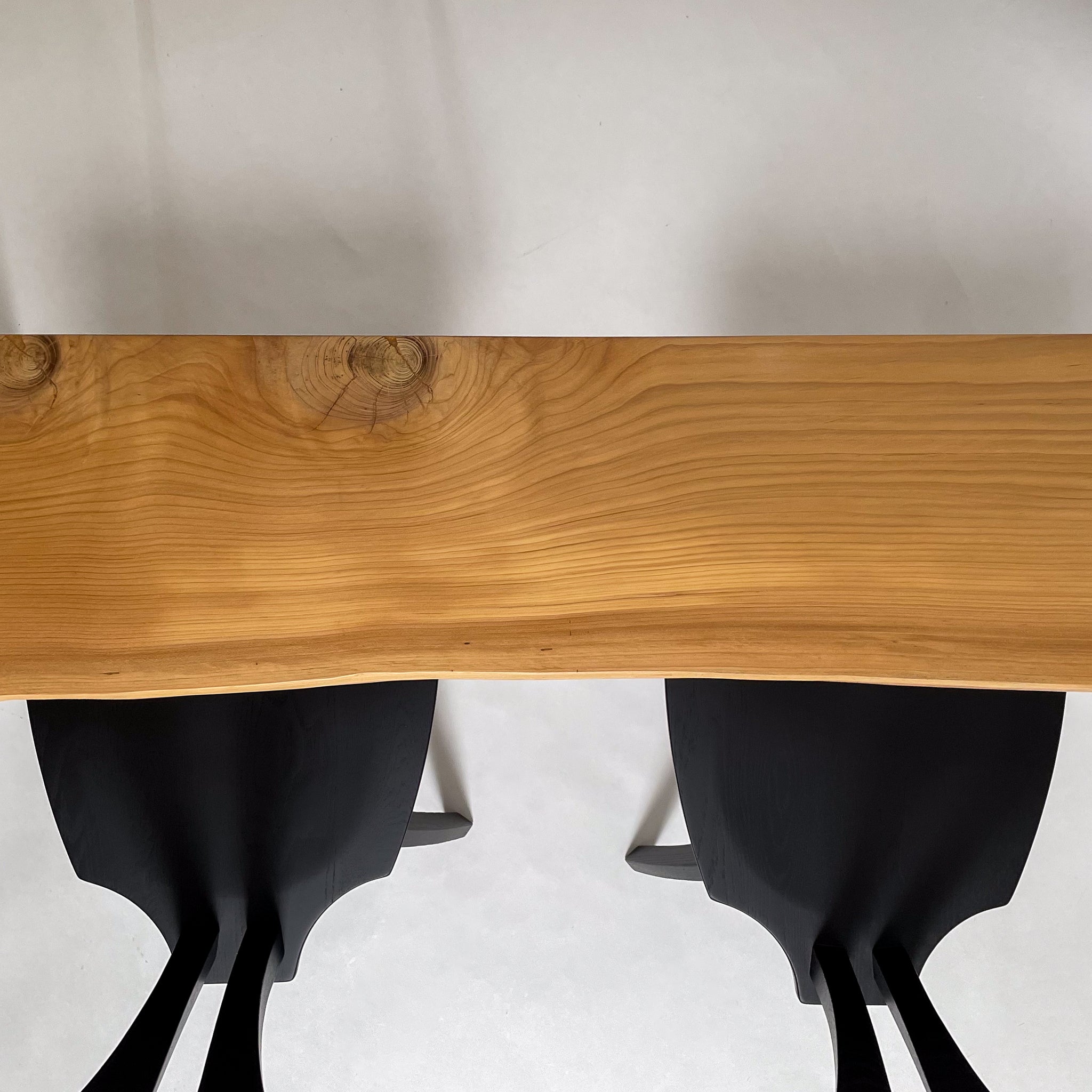 KIDOMEIMOKU ヒマラヤ杉一枚板カウンター｜170cm(2人掛け) – 【公式