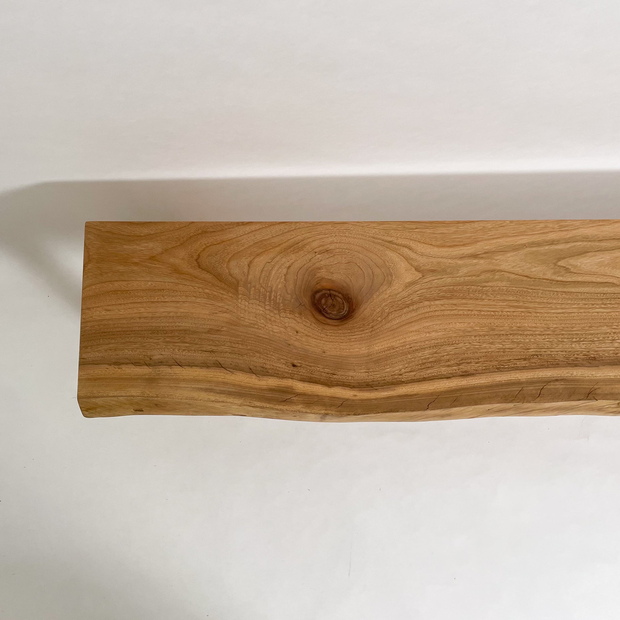 公式】KIDO MEIMOKU（鬼童銘木）｜一枚板テーブル・ソファ専門店