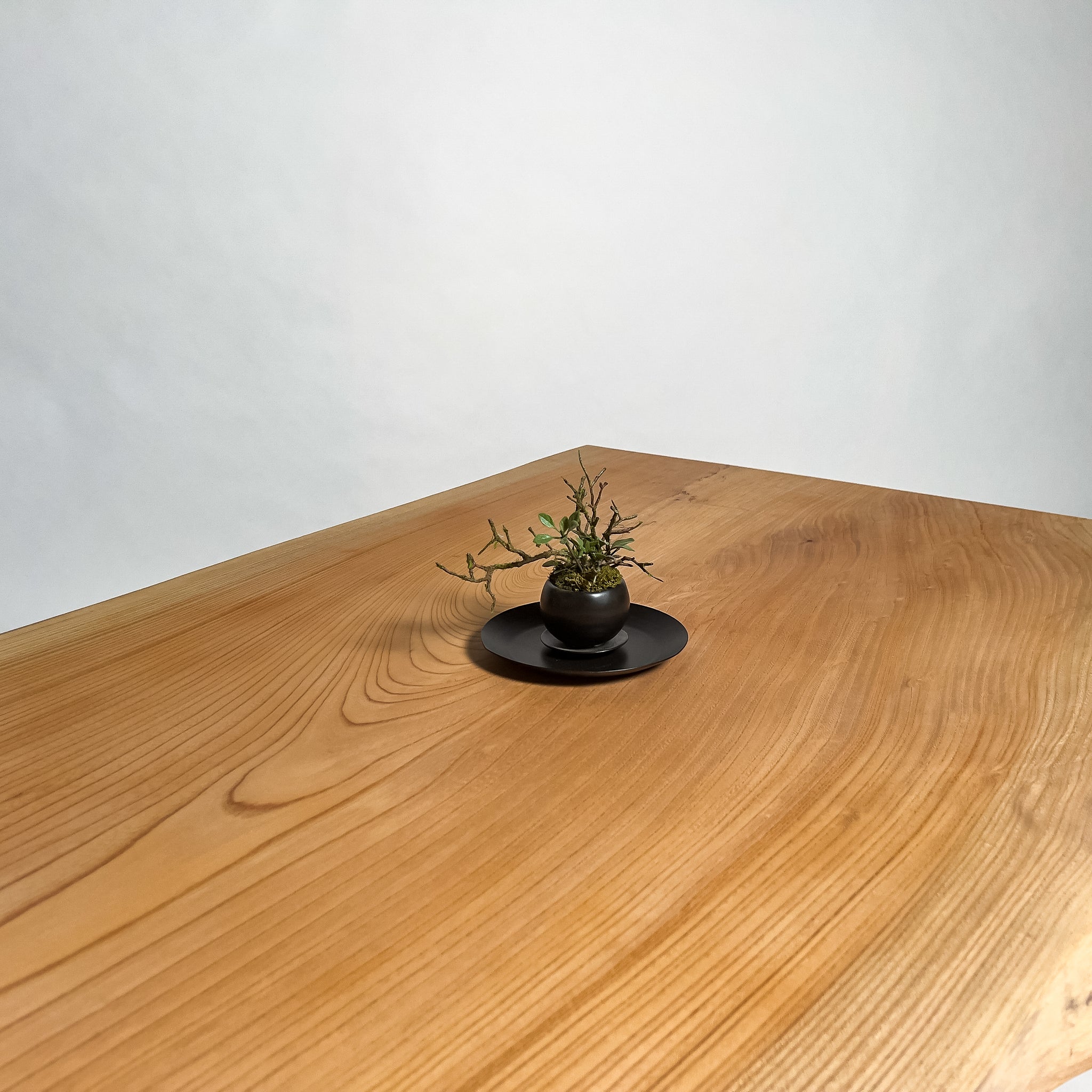 KIDOMEIMOKU 欅一枚板リビングテーブル｜150cm(4人掛け) – 【公式