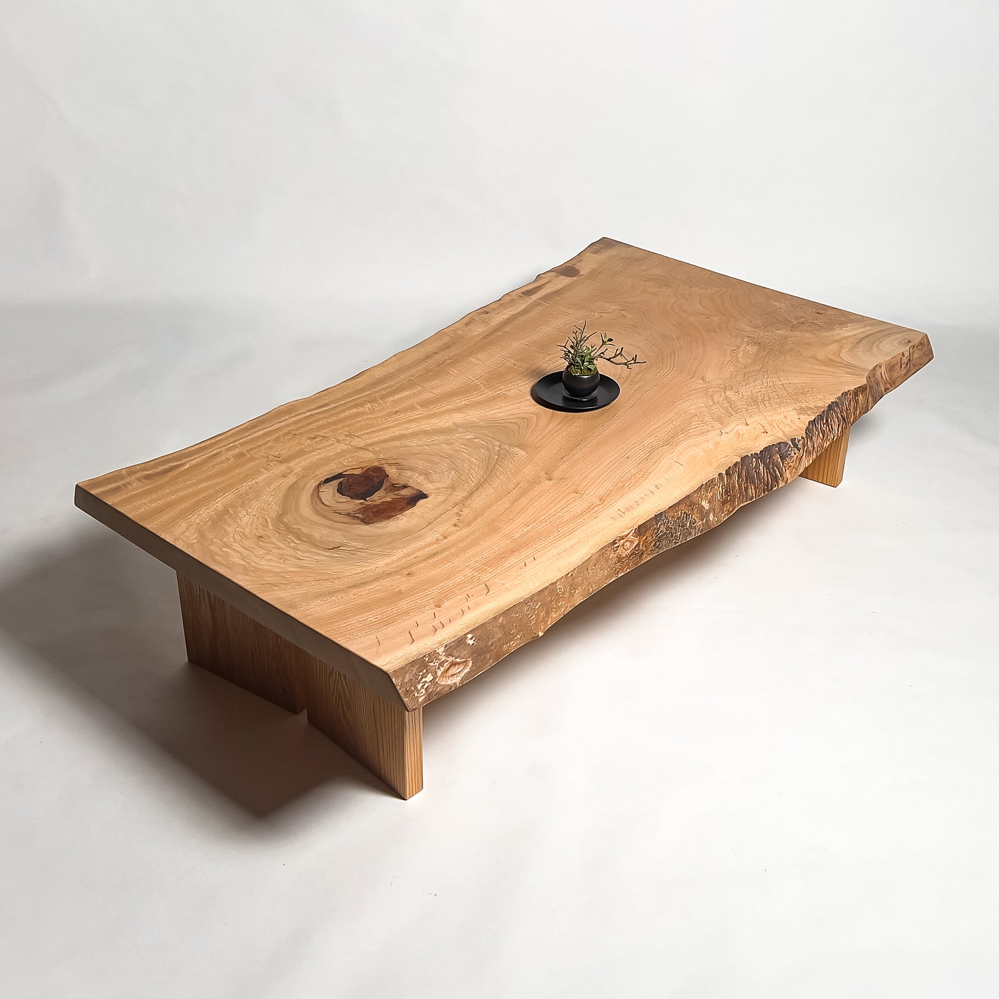 公式】KIDO MEIMOKU（鬼童銘木）｜一枚板テーブル専門店 – KIDO