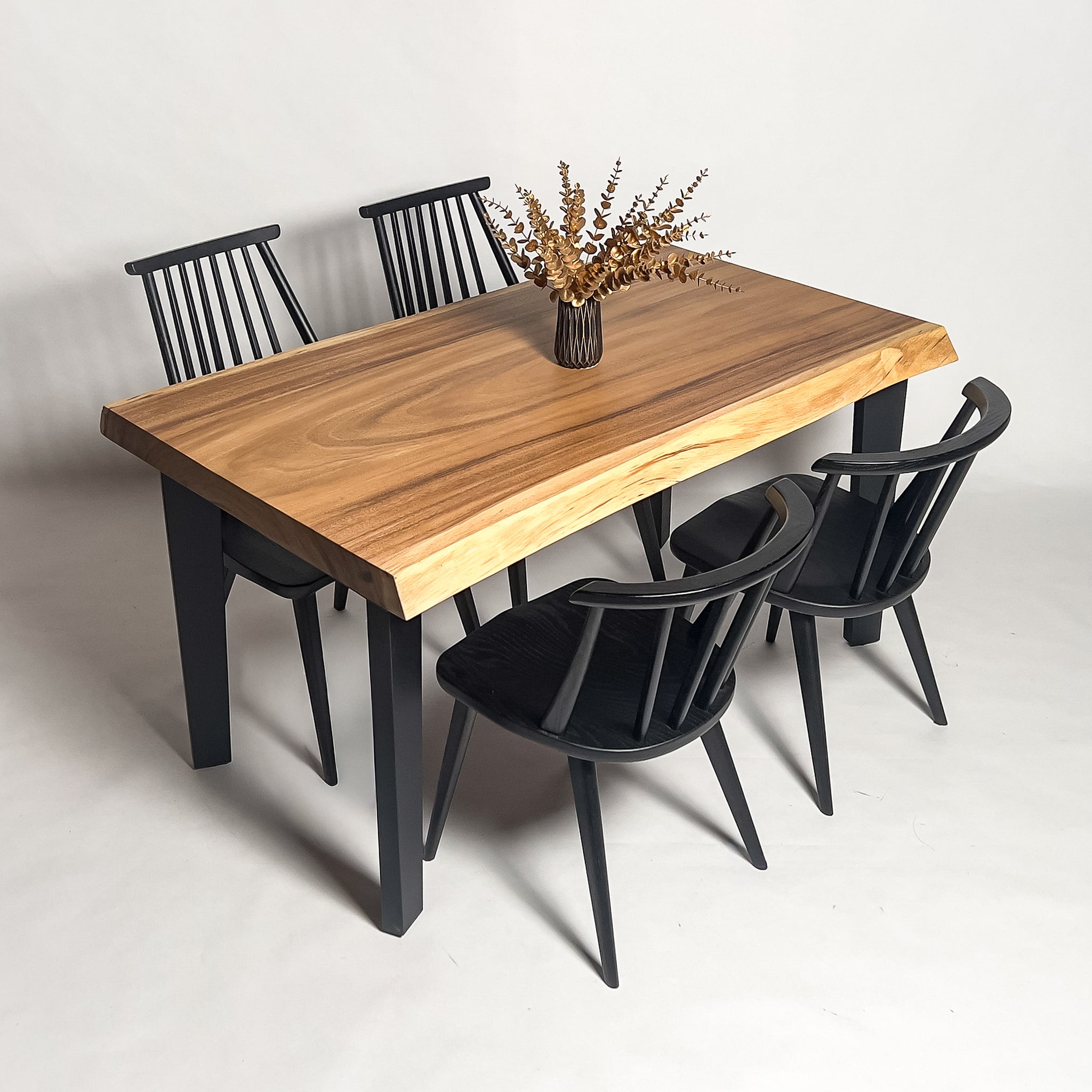 KIDO MEIMOKU モンキーポッド一枚板ダイニングテーブル｜140cm（4人