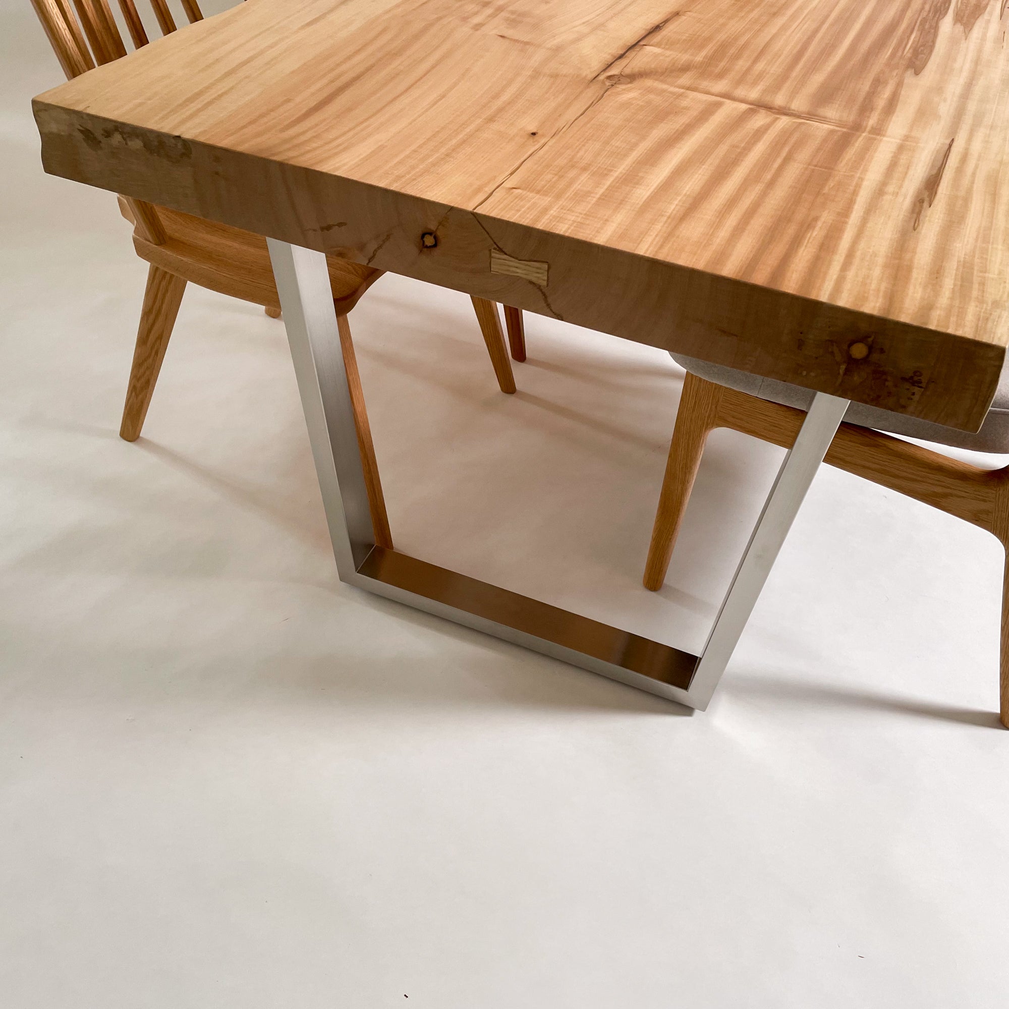 チーフページ　トチダイニングテーブル チーフ様 専用ページ トチダイニングテーブル （KIDO MEIMOKU 栃